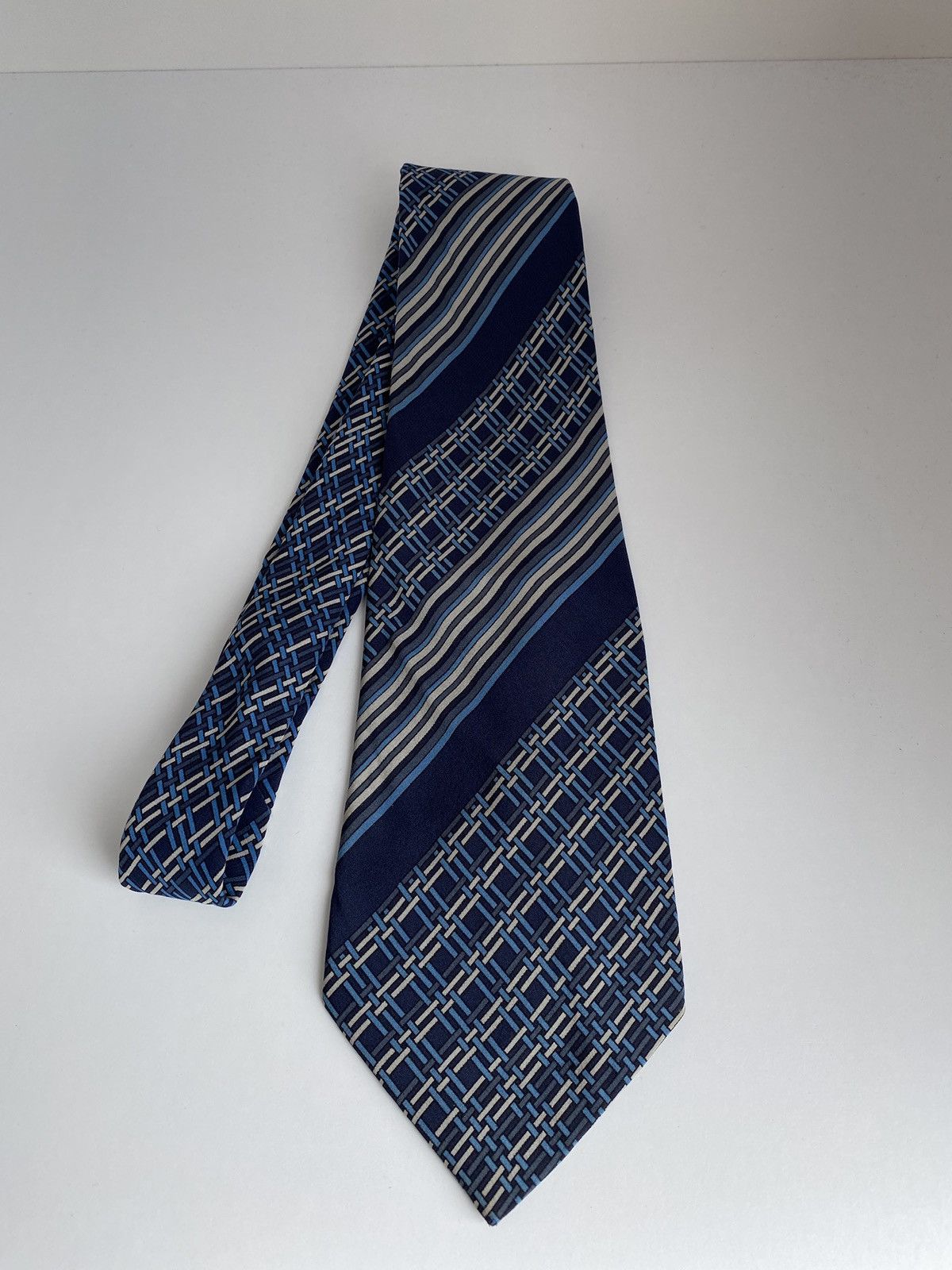Vintage × Yves Saint Laurent Vintage Yves Saint Laurent Tie Size ONE SIZE - 1 Thumbnail