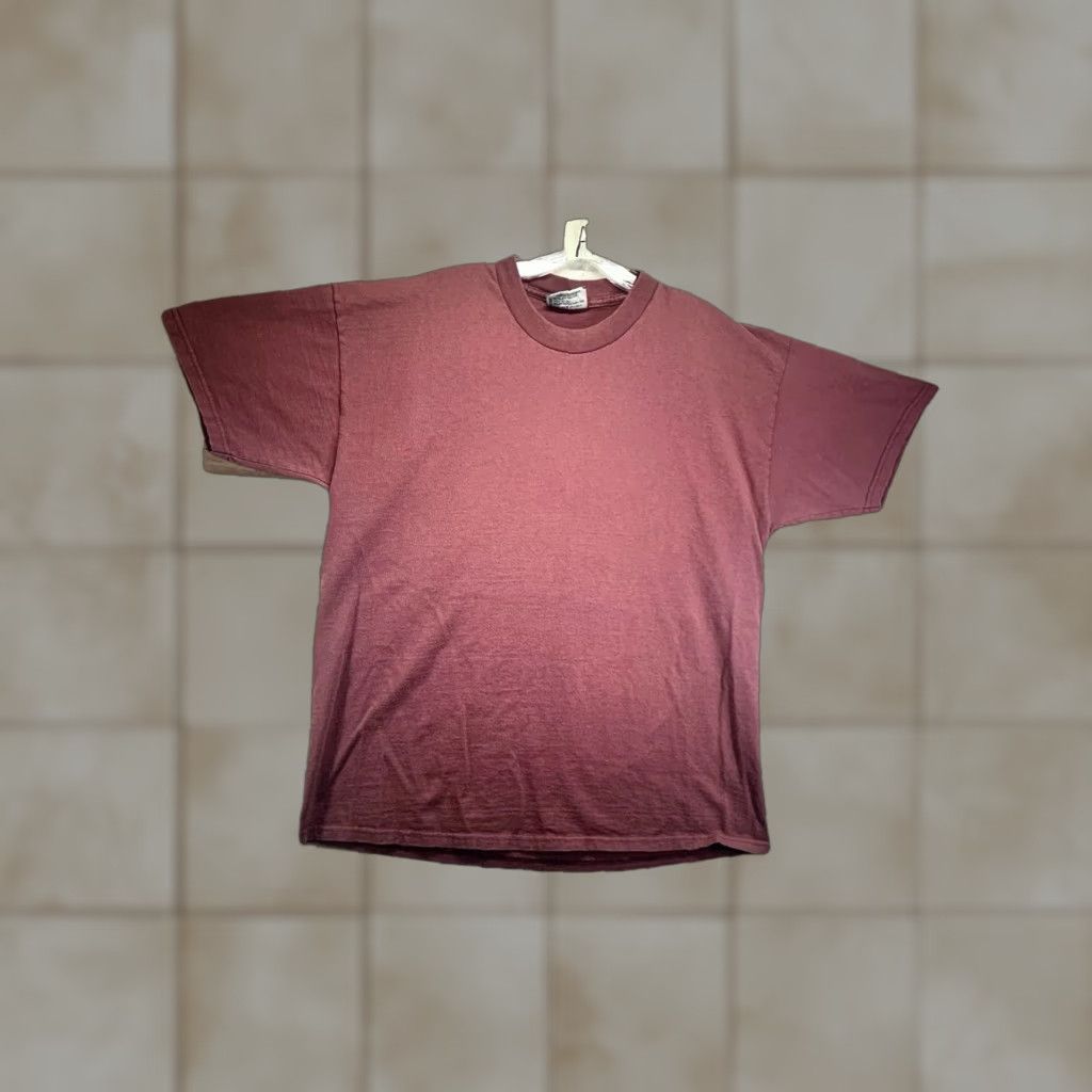 Lee VINTAGE Lee T-Shirt XL Red Cotton Solid 90s Grunge Outdoor Mens Size US XL / EU 56 / 4 - 1 Thumbnail