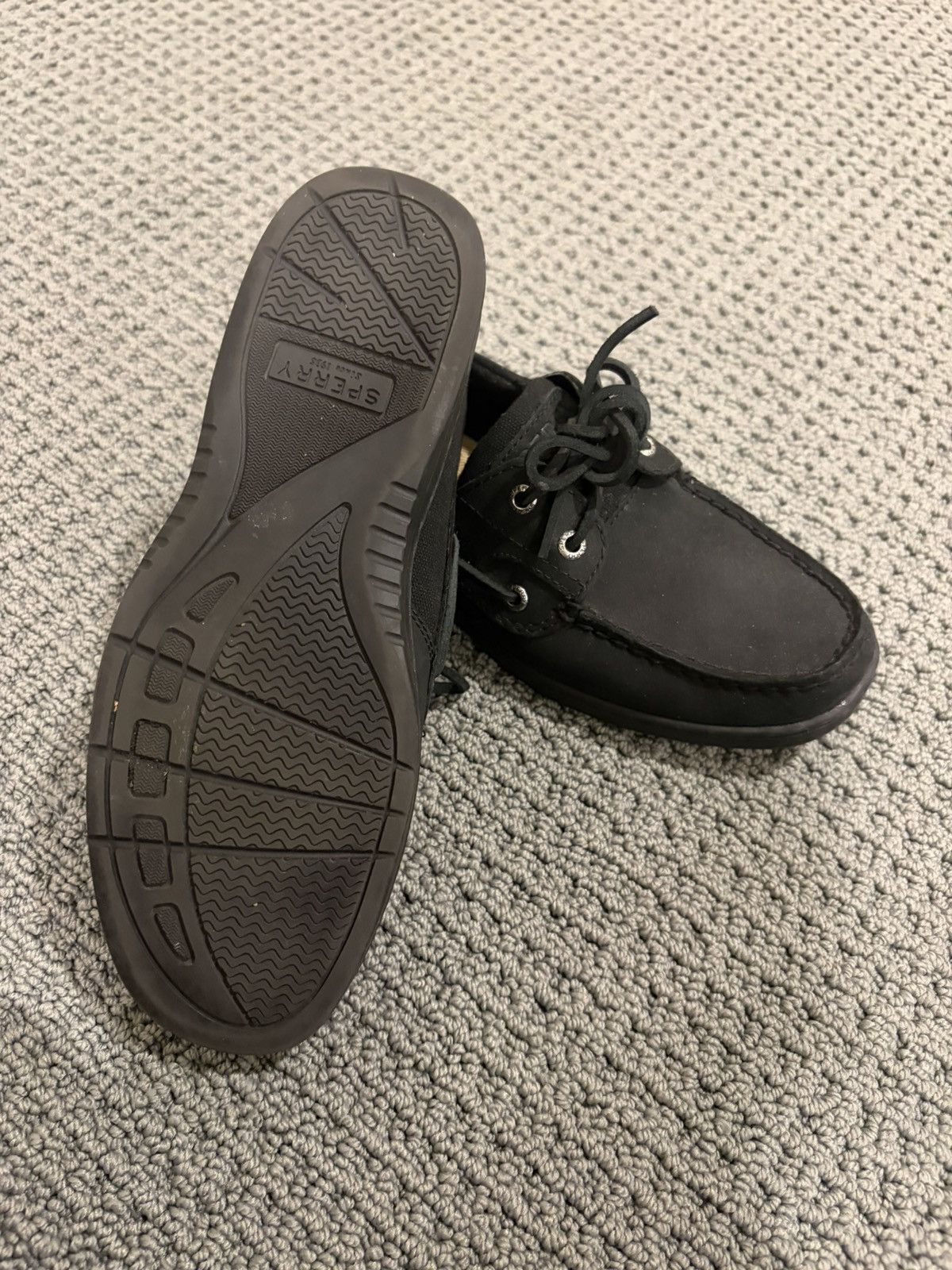 Sperry Classic boat shoes black suede. Worn once New Size US 8 / IT 38 - 3 Thumbnail