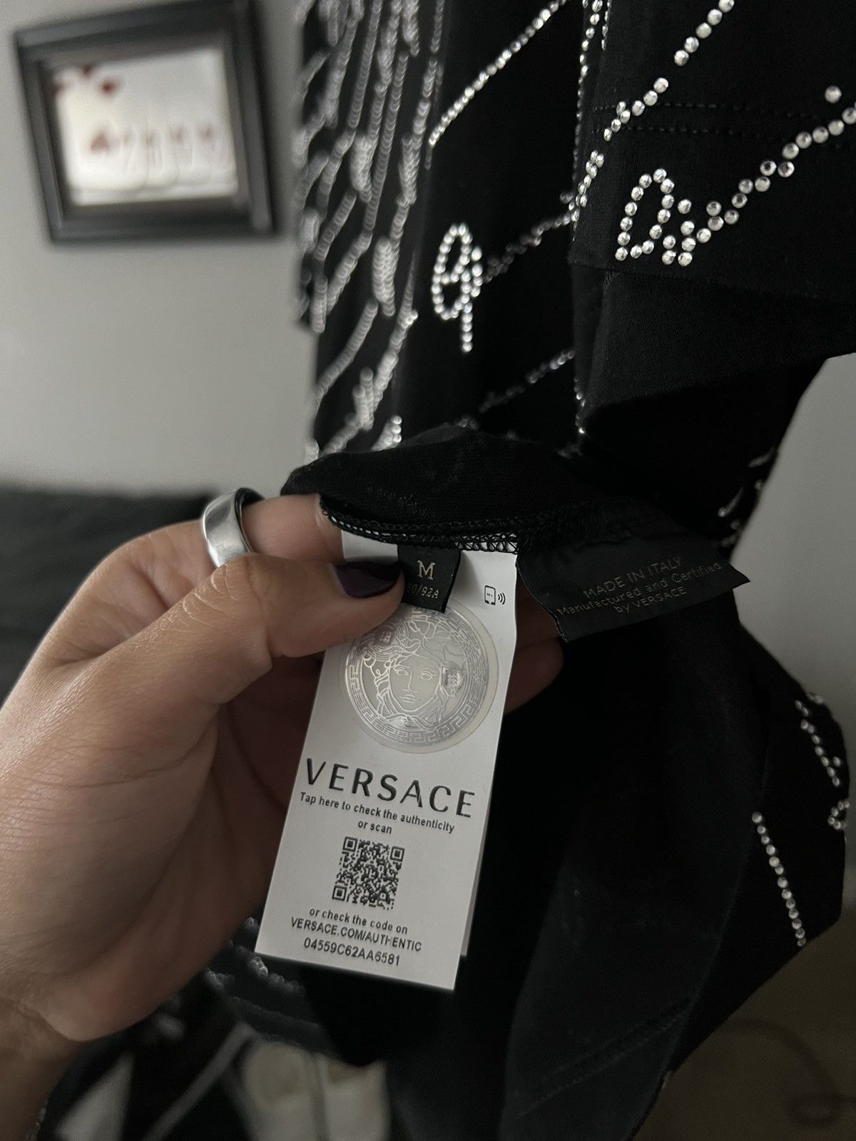 Versace Versace Crystal Logo Embellished T Shirt Size US M / EU 48-50 / 2 - 6 Thumbnail