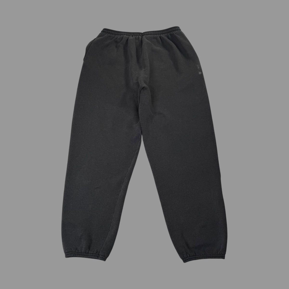 Hanes × Vintage Vintage faded black blank Hanes sweatpants Size US 32 / EU 48 - 1 Thumbnail