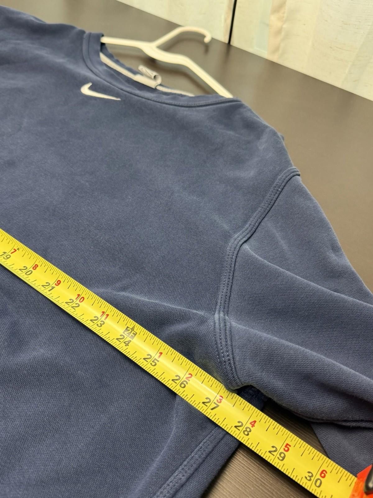 Nike VTG Y2K Nike Men's XL Navy Crewneck Sweatshirt Center Swoosh Size US XL / EU 56 / 4 - 8 Thumbnail