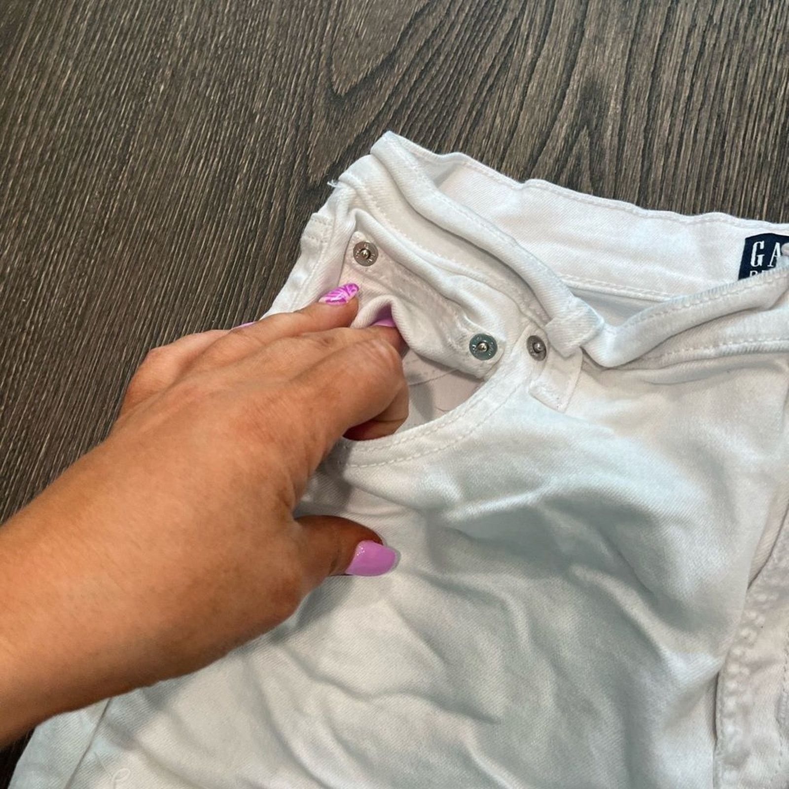 Gap Gap White Denim 3" Shorts High Waist Raw Hem Size 29 Size 29" - 2 Thumbnail