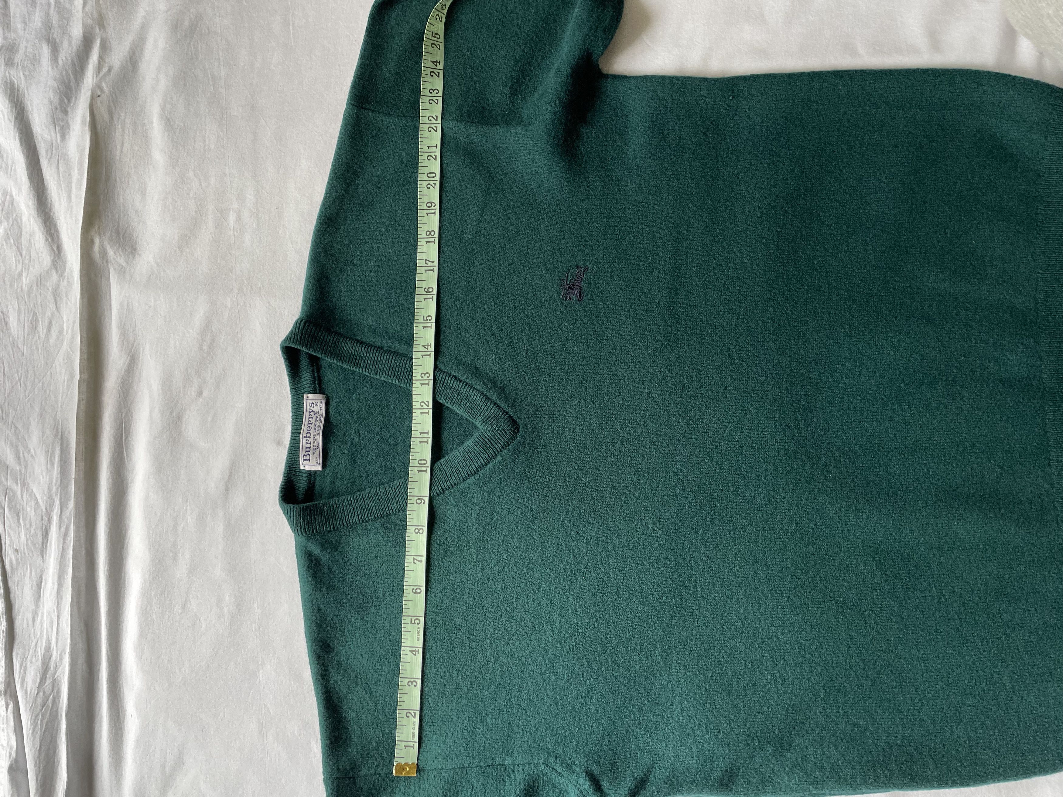 Burberry × Vintage Burberrys Sweater Knit Wool Jumper V-Neck Pullover Vintage Size US M / EU 48-50 / 2 - 11 Thumbnail