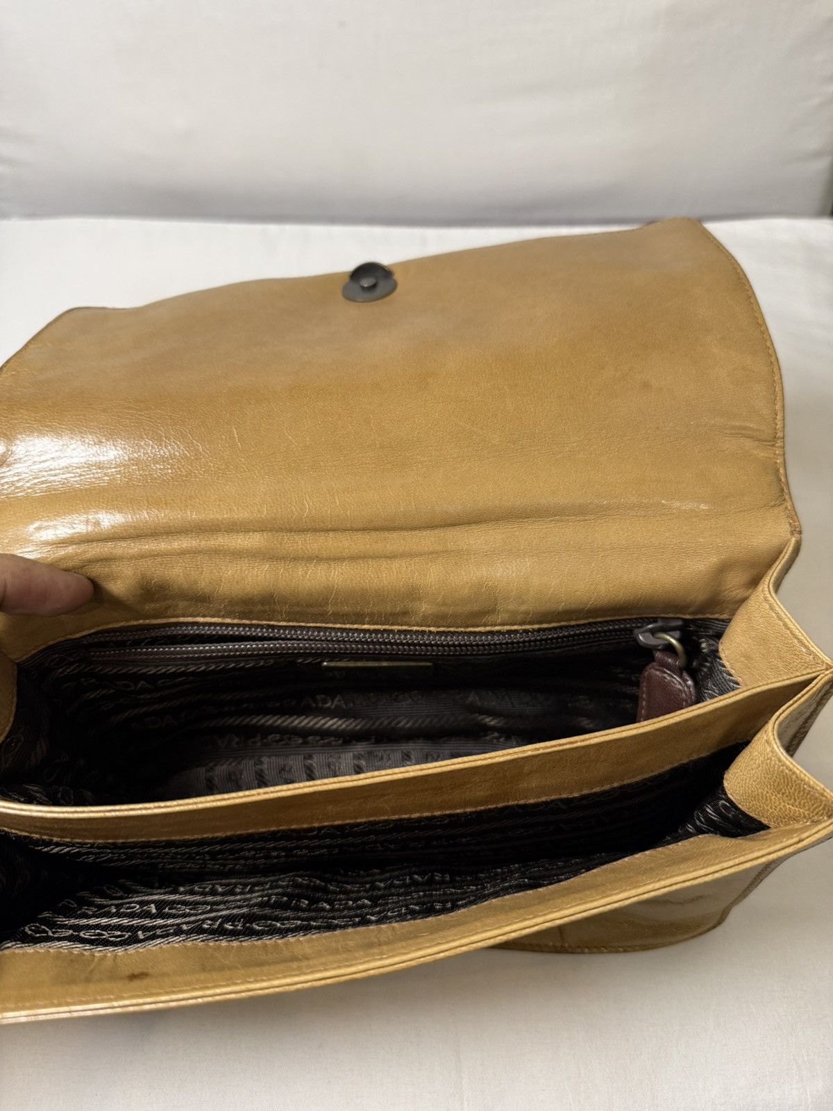 Prada Prada Milano leather shoulder bag. Size ONE SIZE - 16 Thumbnail