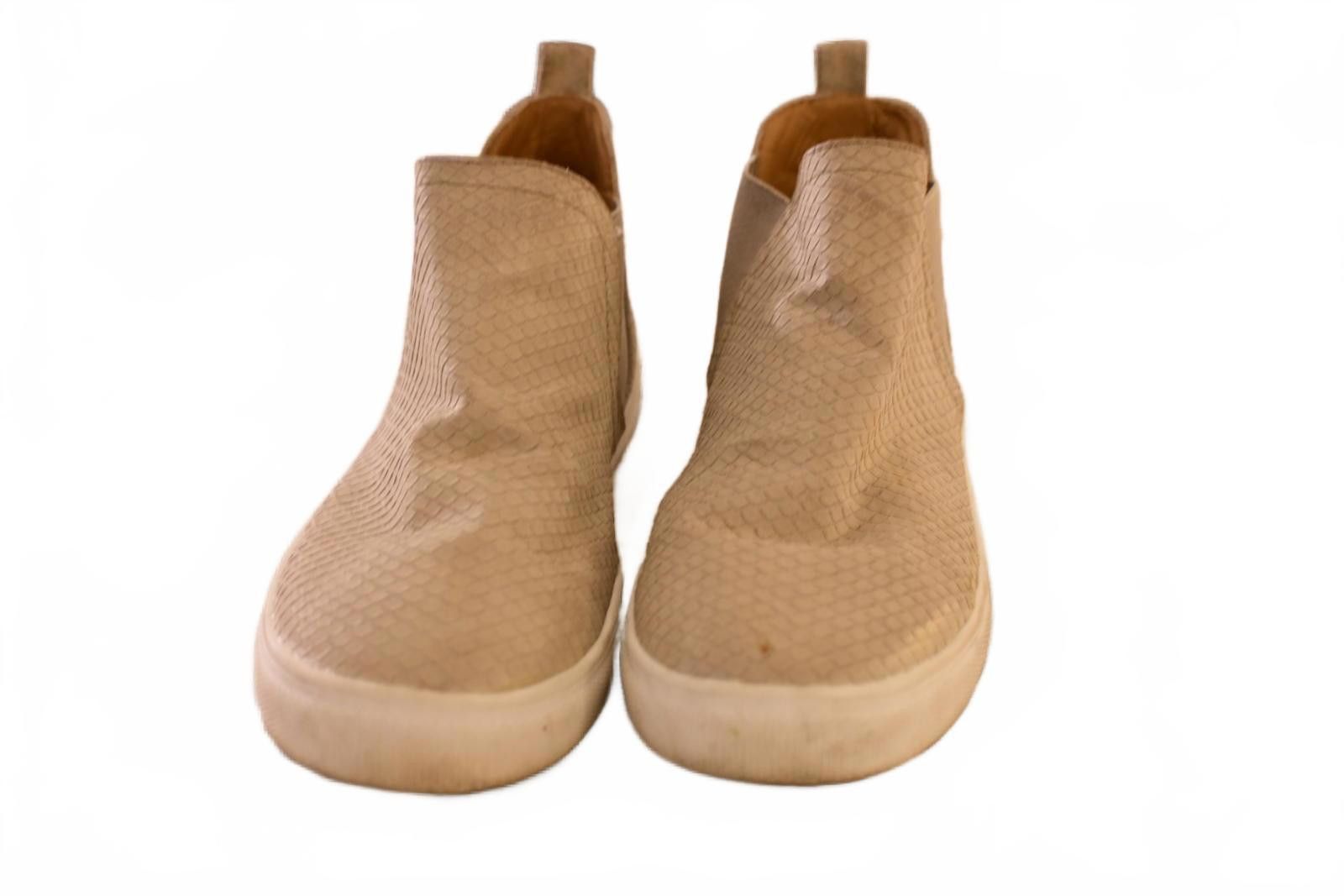 Unknown London Beige Slip-On Casual Shoes with Textured Upper Girls 7 Size US 7 / IT 37 - 2 Thumbnail