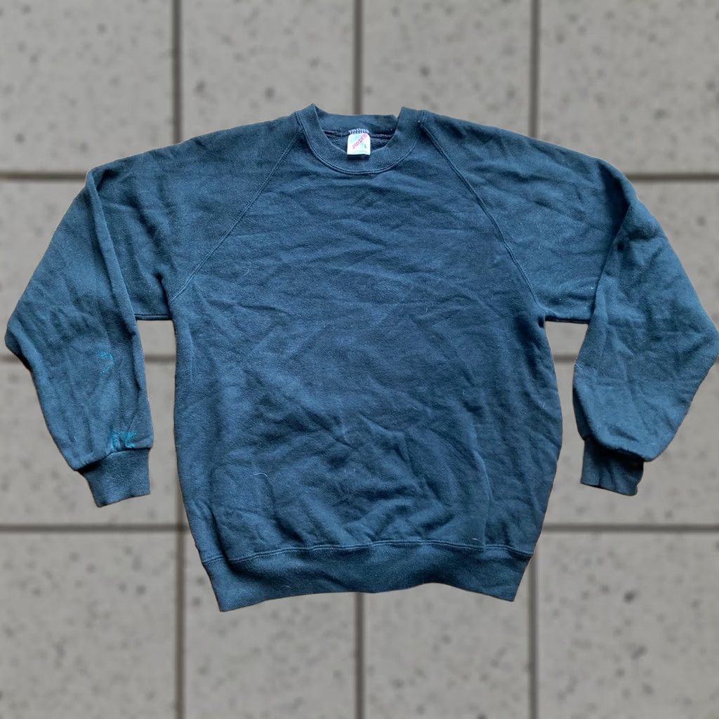Jerzees VINTAGE Jerzees Sweatshirt Black Crewneck Raglan USA Made L Womens/Unisex Large Raglan Crewneck Sweatshirt Black 90s VTG USA Made Size L / US 10 / IT 46 - 1 Thumbnail