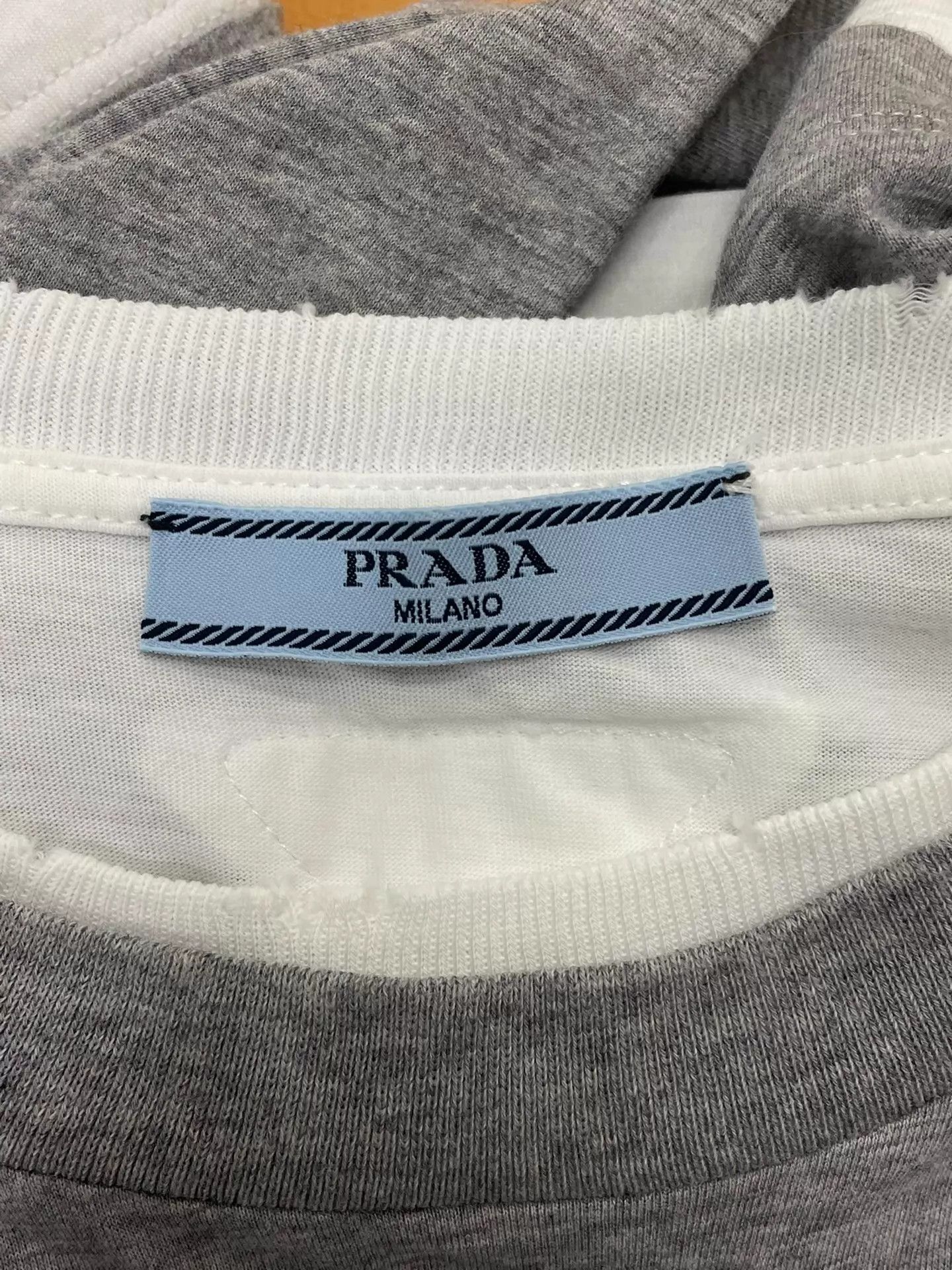 Prada Prada 25 FW gray layered long sleeve tee M new Size XS / US 0-2 / IT 36-38 - 4 Thumbnail
