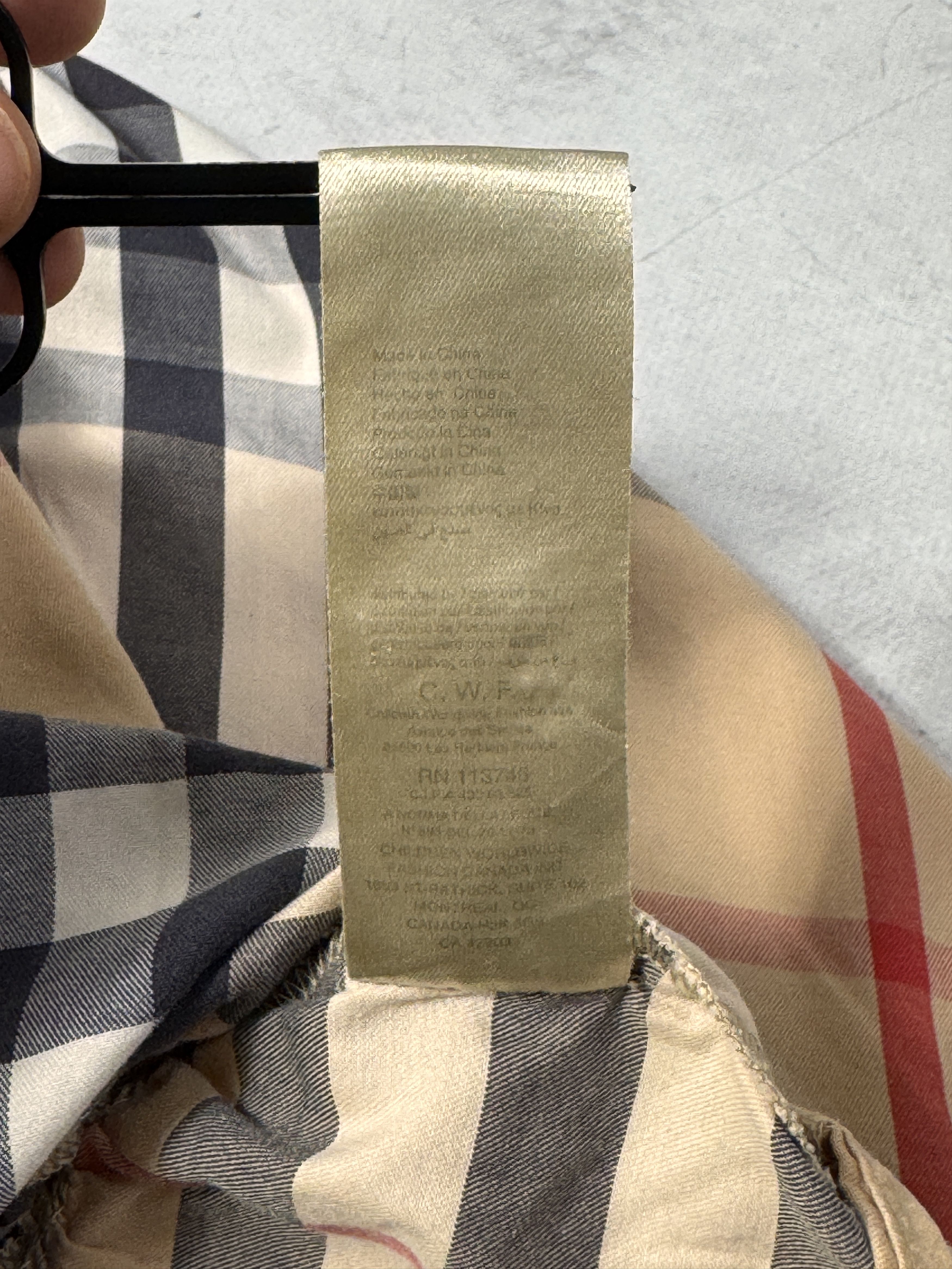 Burberry Burberry Shirt Nova Check Pattern Long Sleeve Girls Kids Size US XXS / EU 40 - 21 Thumbnail