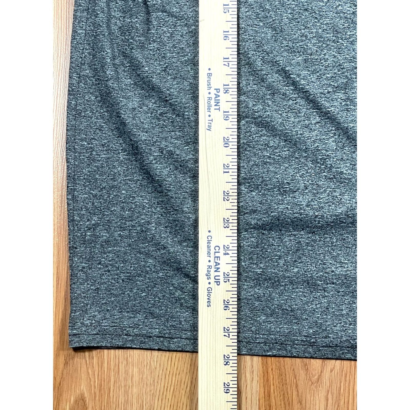 Vintage Paragon Hamilton Basketball Crew Neck T-shirt Mens Size L 100% Polyester Gray Size US L / EU 52-54 / 3 - 4 Thumbnail