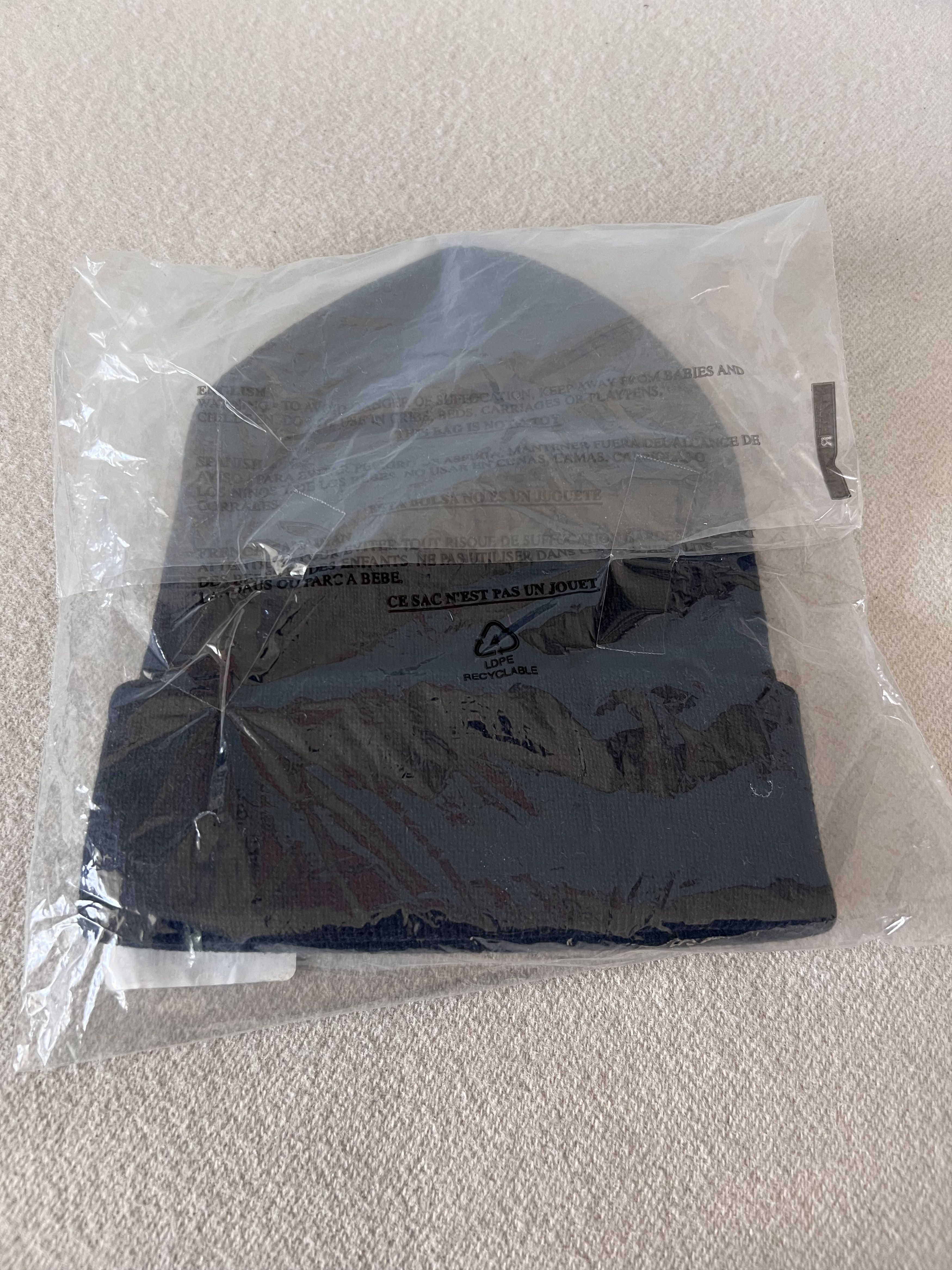 Madhappy Madhappy Classics Knitted Beanie in Navy Blue Size ONE SIZE - 3 Thumbnail