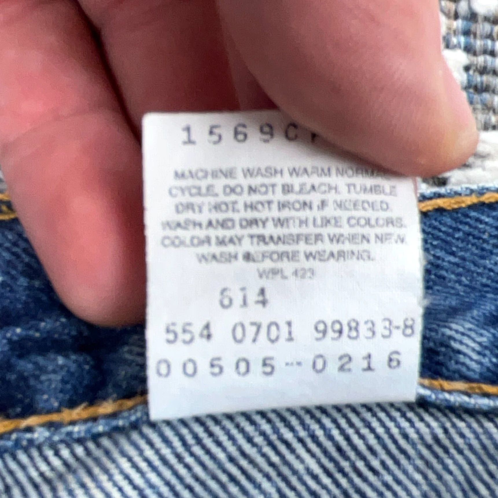 Levi's VINTAGE Levi's 505 Jeans Men 40x32 Straight Regular Fit Med Wash Blue 5-Pocket Belt Loops Zipper N/A Size US 40 / EU 56 - 4 Thumbnail