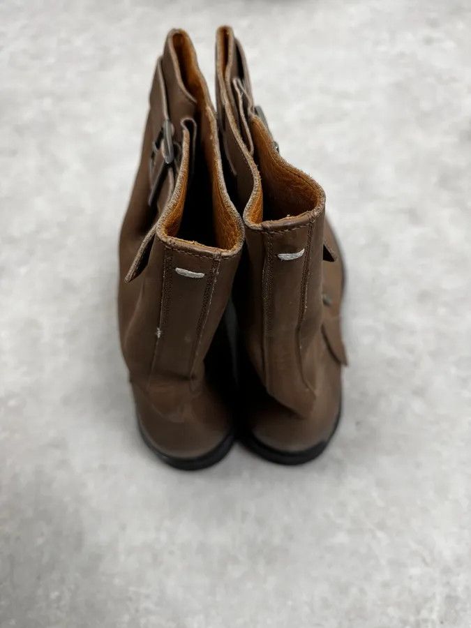 Maison Margiela Maison Margiela Brown Double Buckle Leather Boots Size US 10 / EU 43 - 5 Thumbnail