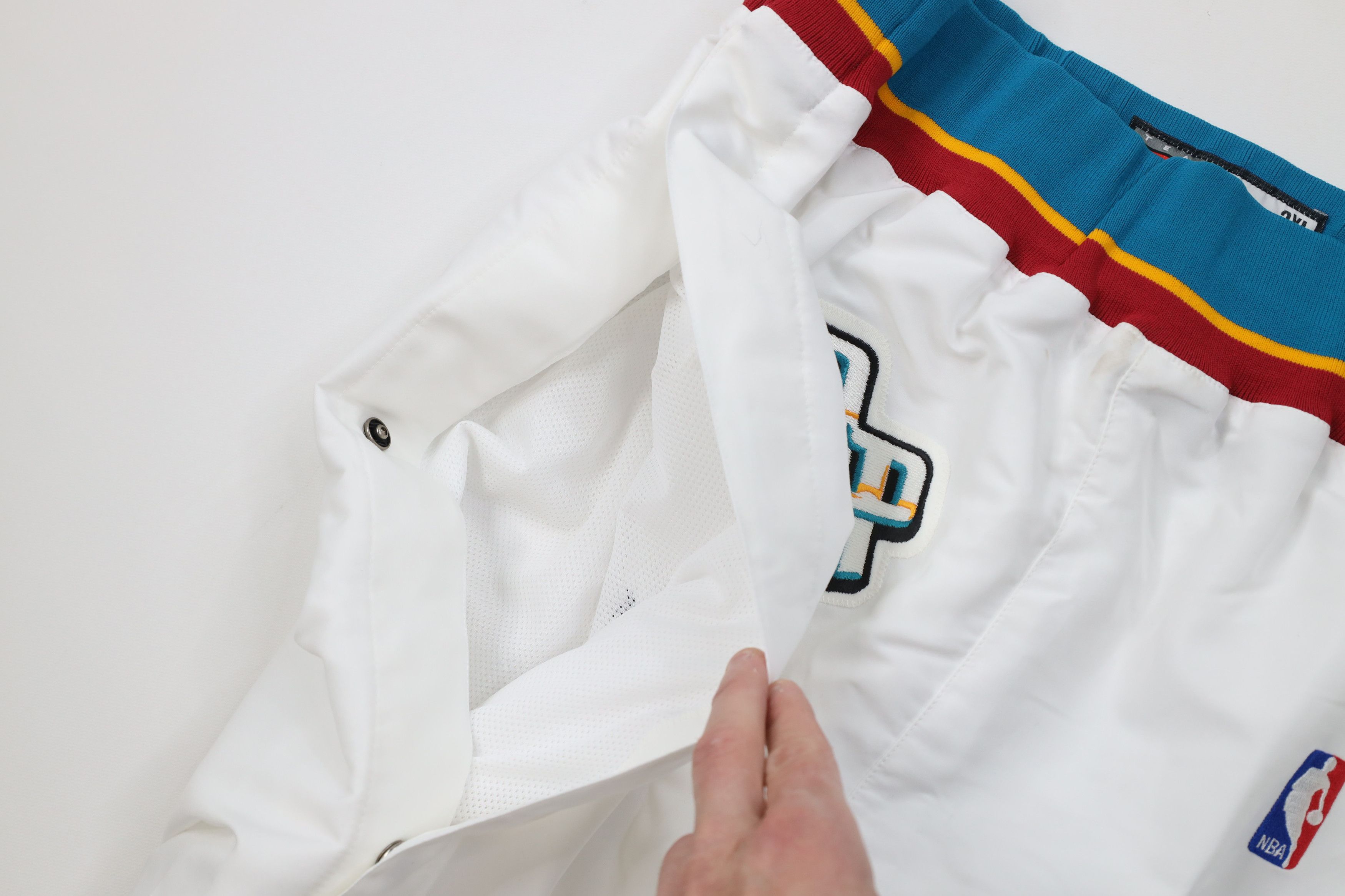 Nike Vintage 90s Nike NBA Detroit Pistons Basketball Pants White Size US 40 / EU 56 - 9 Thumbnail