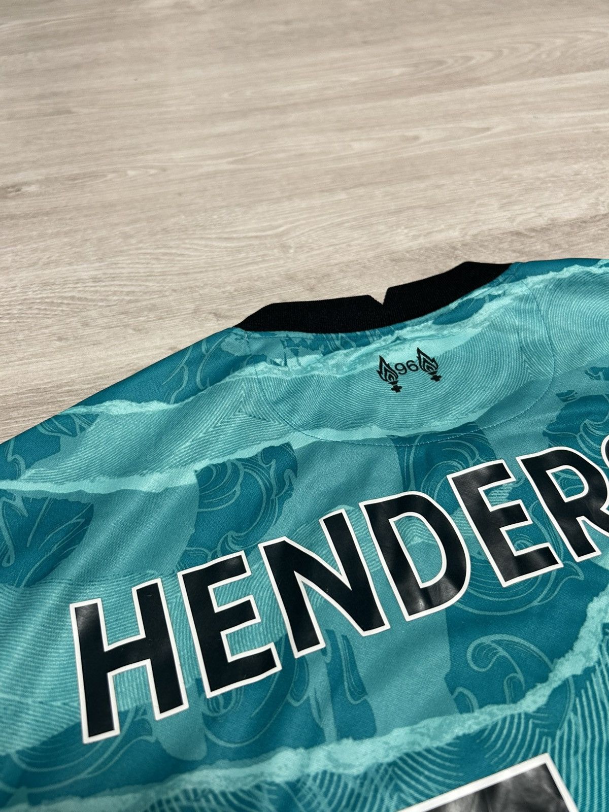 Nike Nike Jersey FC Liverpool #14 HENDERSON 2020/21 away shirt Size US L / EU 52-54 / 3 - 15 Thumbnail