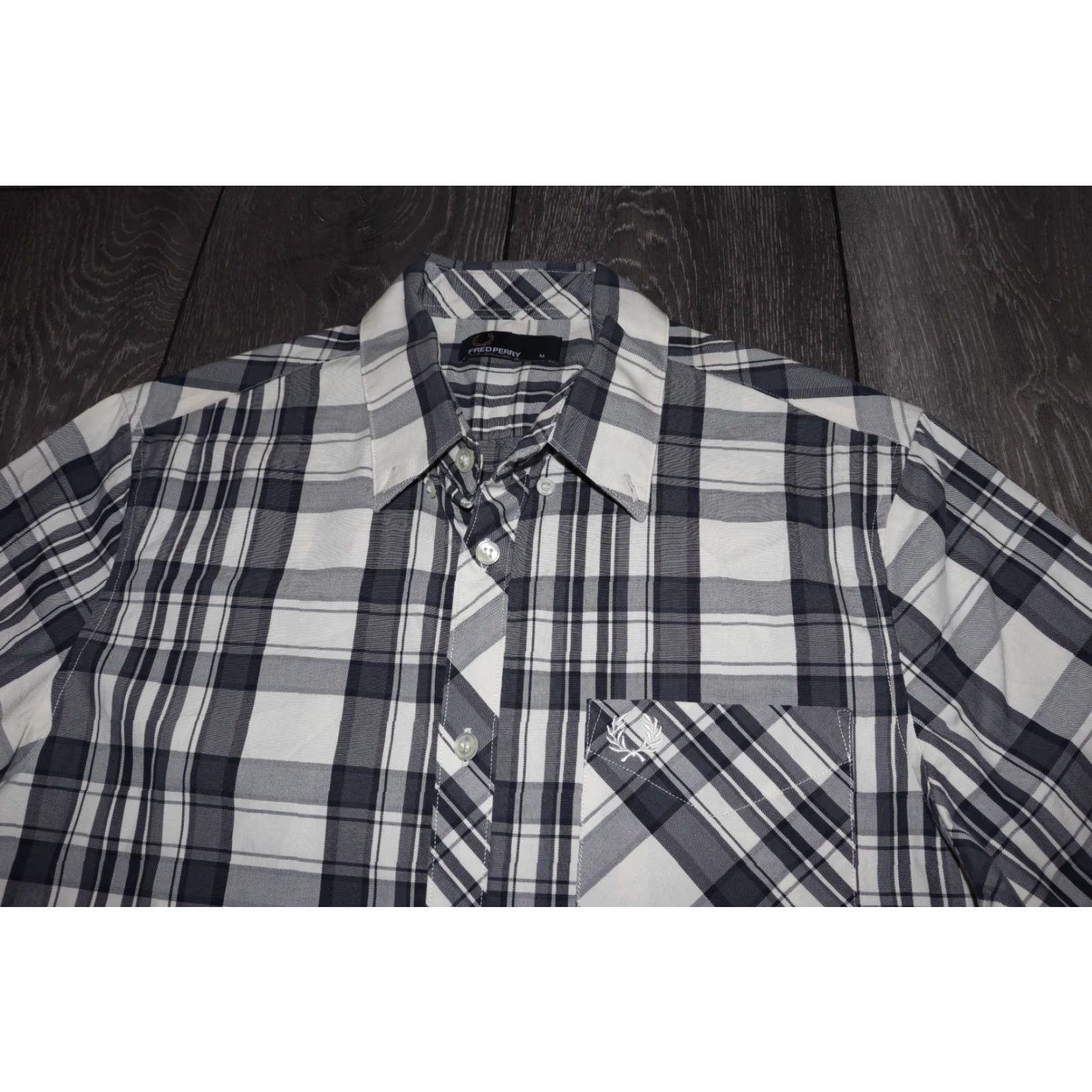 Fred Perry FRED PERRY CHECK SHORT SLEEVE SHIRT BUTTON DOWN M3532 SIZE MEN'S MEDIUM COTTON Size US M / EU 48-50 / 2 - 2 Thumbnail