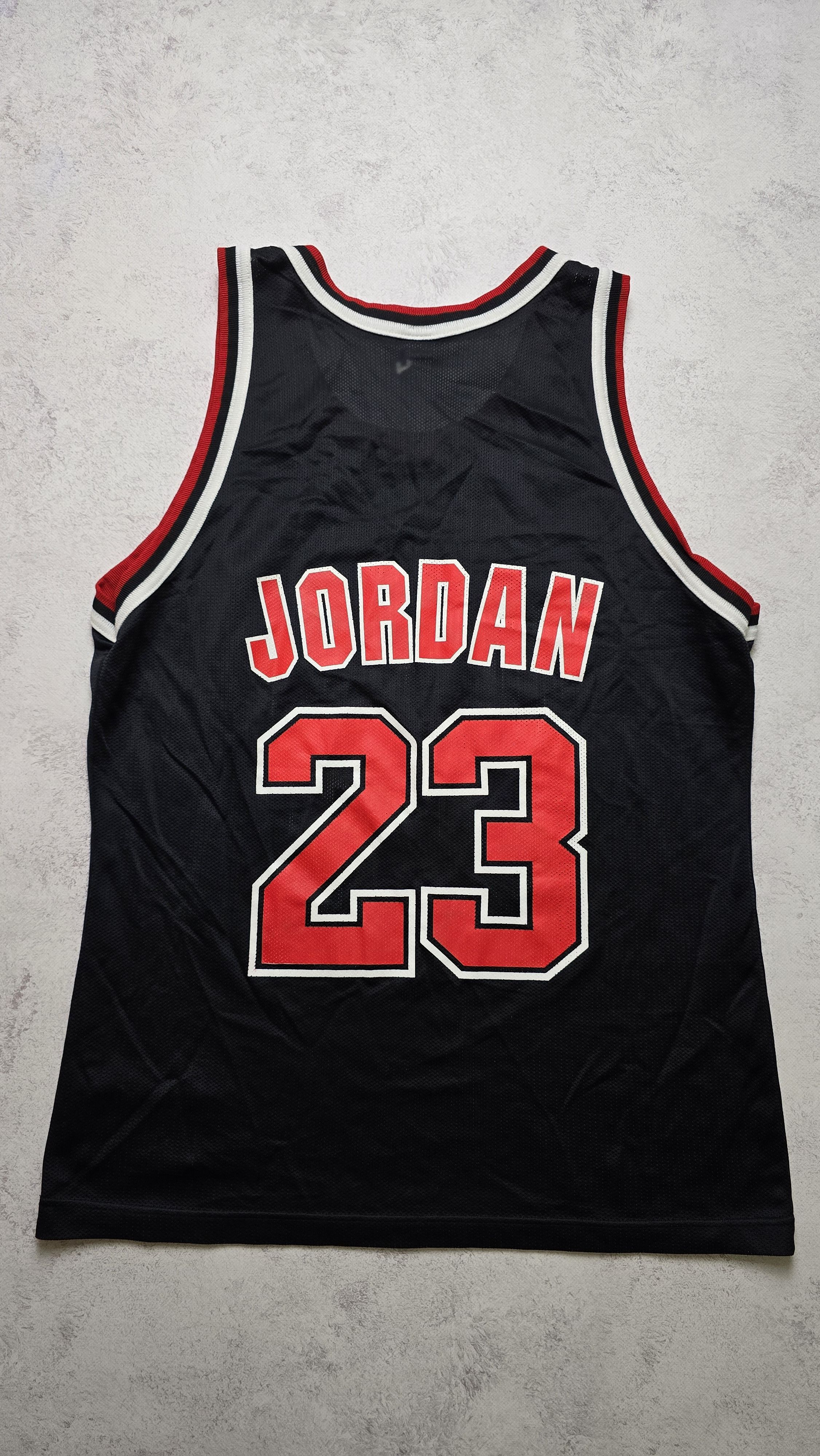 Champion Vintage 90s Champion Michael Jordan #23 Chicago Bulls Jersey Size US L / EU 52-54 / 3 - 2 Thumbnail