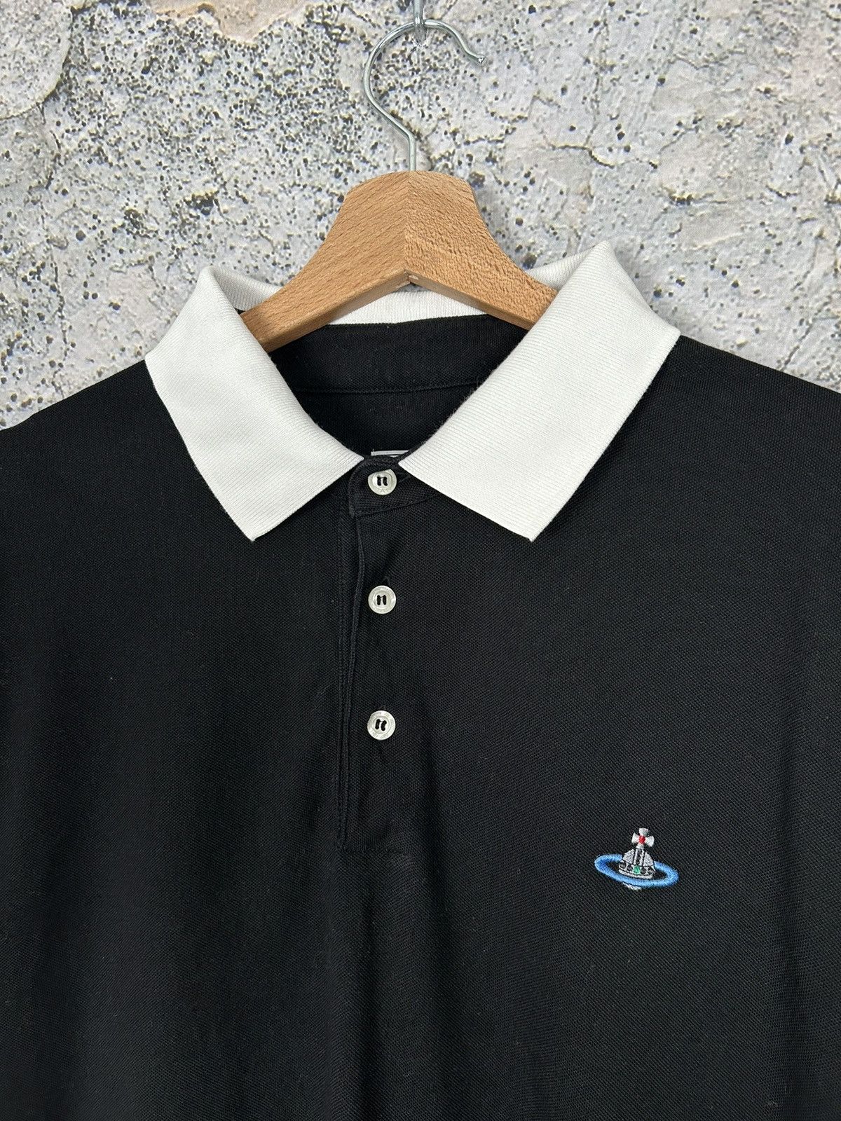 Vivienne Westwood Vivienne Westwood Black Polo Shirt White Collar Designer Size US XXL / EU 58 / 5 - 3 Thumbnail