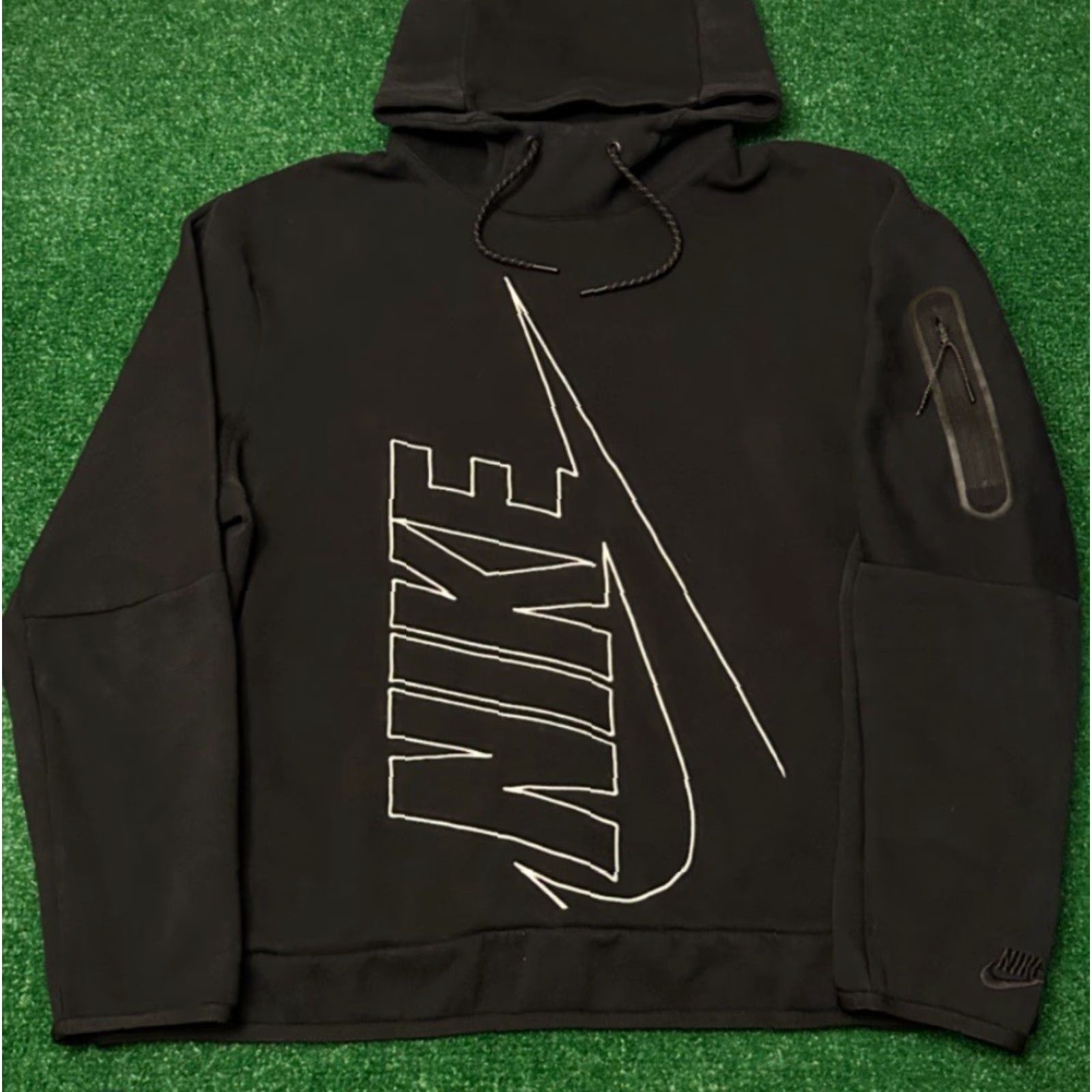 Nike Nike Tech Fleece Swoosh Graphic Logo Pullover Hoodie Black Mens Size XL Size US XL / EU 56 / 4 - 4 Thumbnail
