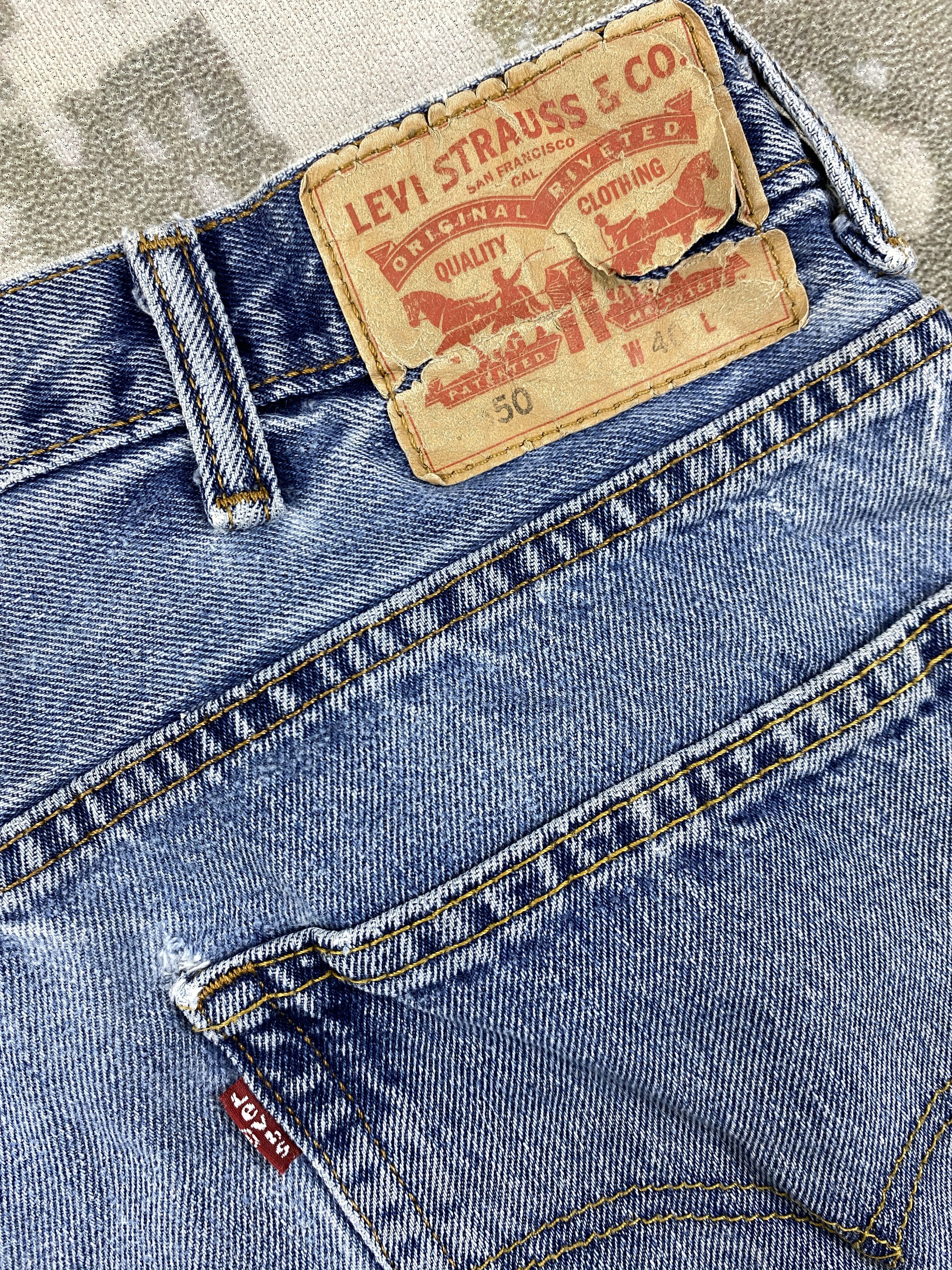 Levi's Blue Wash Vintage Levi's 550 Denim 40 x 31 -JN746 Size US 40 / EU 56 - 13 Thumbnail