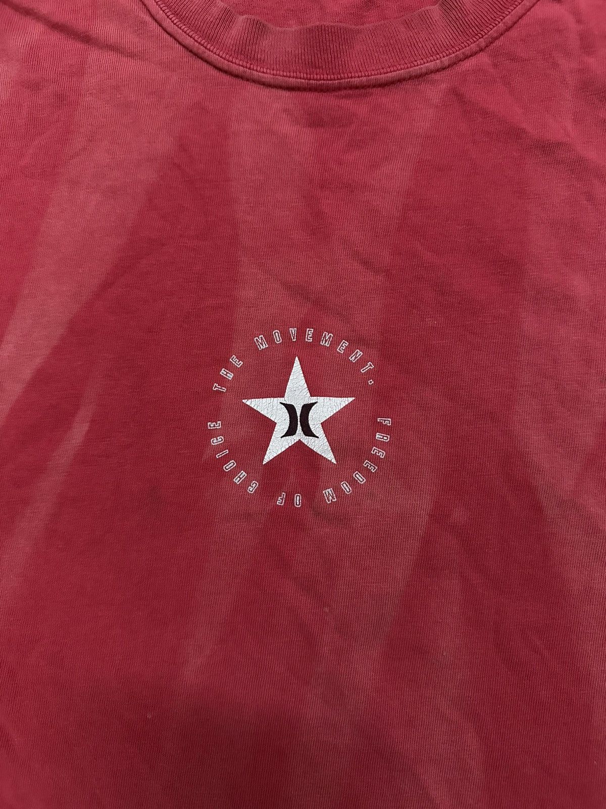 Hurley × Vintage Rare Beautiful Sun Faded Vintage Hurley The Movement Tee Size US XL / EU 56 / 4 - 5 Thumbnail