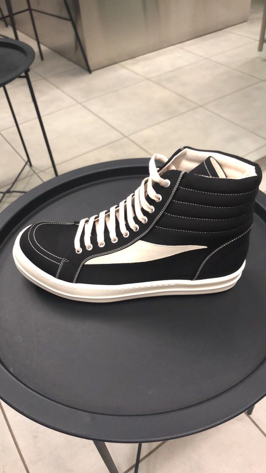 Rick Owens Drkshdw Last Size Rick Owens Drkshdw Vintage Hi Top Sneakers Size US 10 / EU 43 - 1 Thumbnail