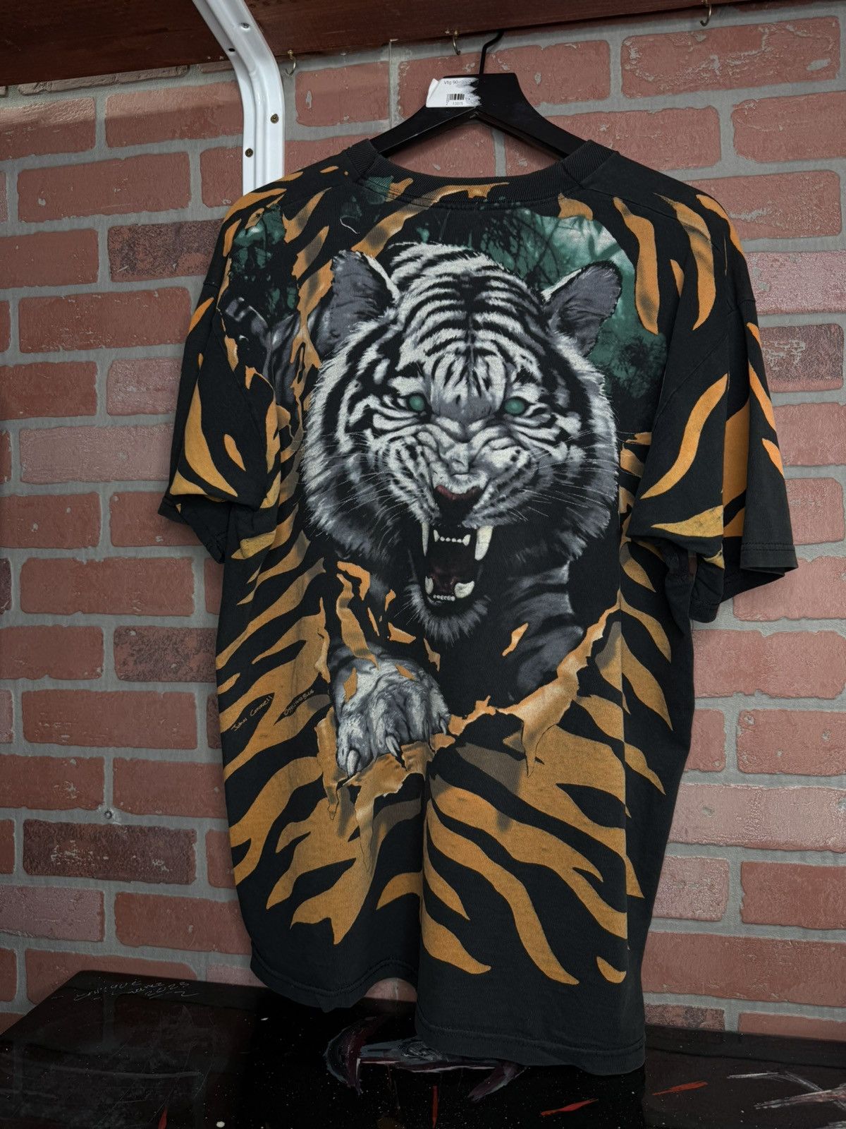 Vintage Vintage 90’s Tiger Liquid Blue T-Shirt Adult Size XLarge Size US XL / EU 56 / 4 - 2 Thumbnail