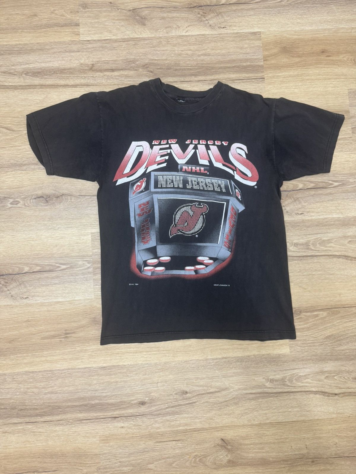 Other Rare Vintage 1994 Faded New Jersey Devils Magic Johnson tee Size US L / EU 52-54 / 3 - 1 Thumbnail