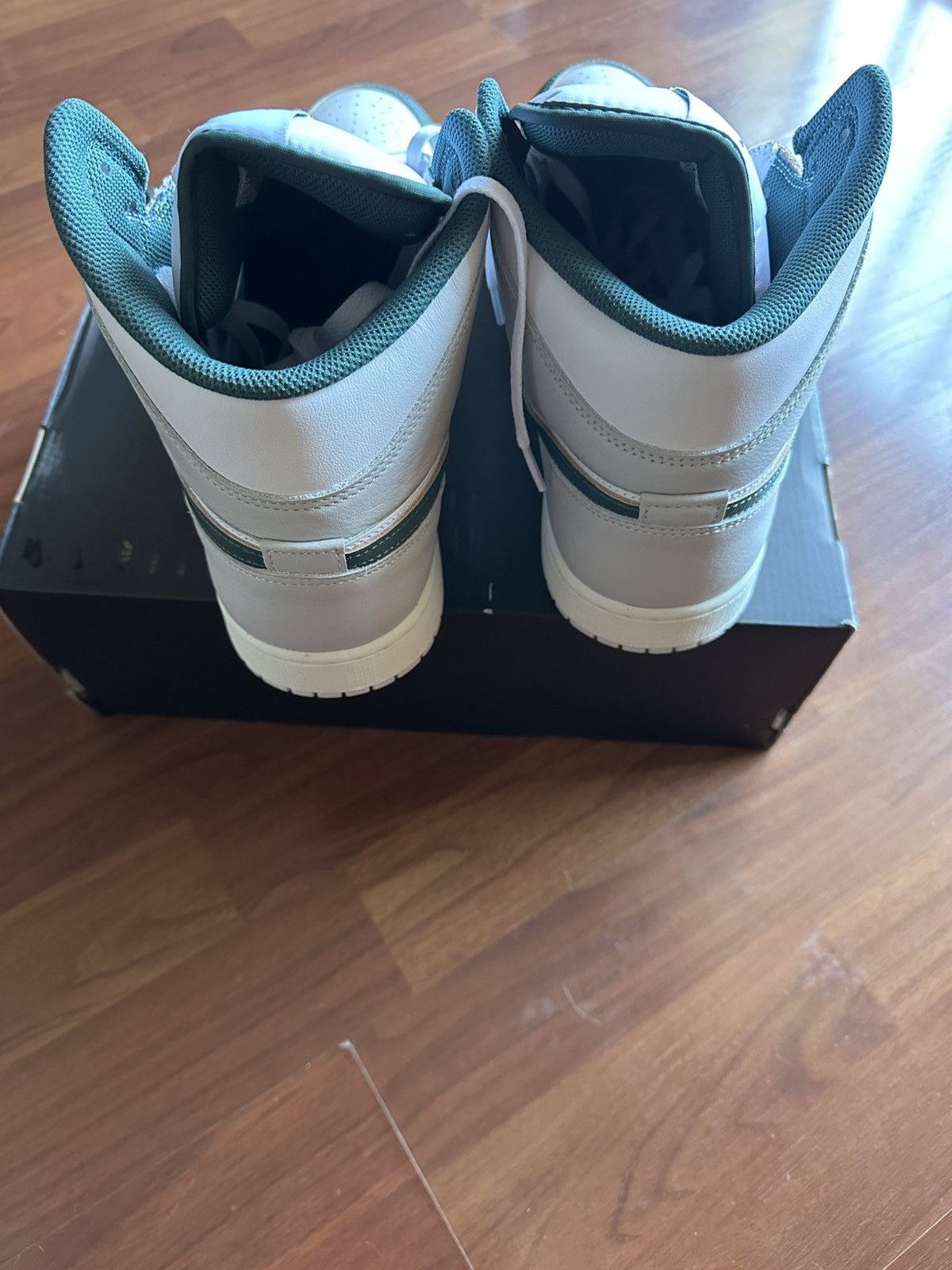 Jordan Brand Jordan 1 mid se oxidized green Size US 13 / EU 46 - 5 Thumbnail
