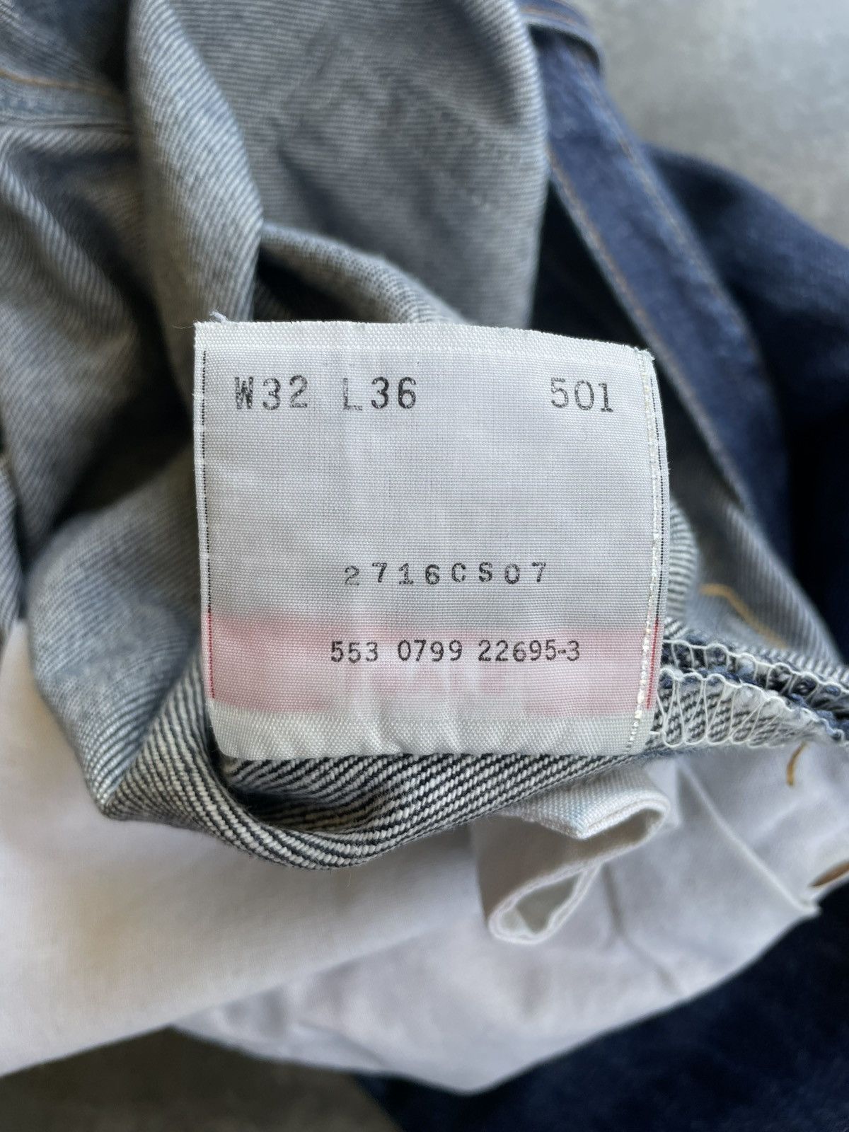 Levi's × Vintage VTG 90s Levi's 501xx #553 Size US 32 / EU 48 - 18 Thumbnail