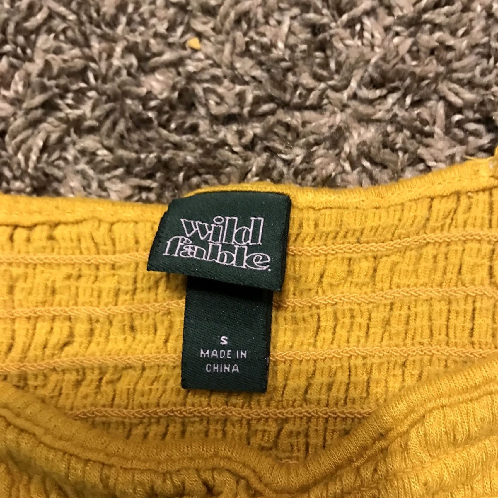 Vintage wild fable Womens Halter Crop Top Sleeveless Yellow Rayon Blend 90s Style Small Short Casual Cropped Regular Womens Size S / US 4 / IT 40 - 2 Thumbnail