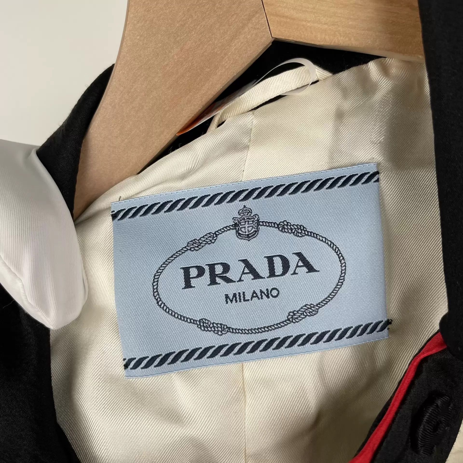 Prada Prada Cotton White Jacket 38 Size XS / US 0-2 / IT 36-38 - 3 Thumbnail