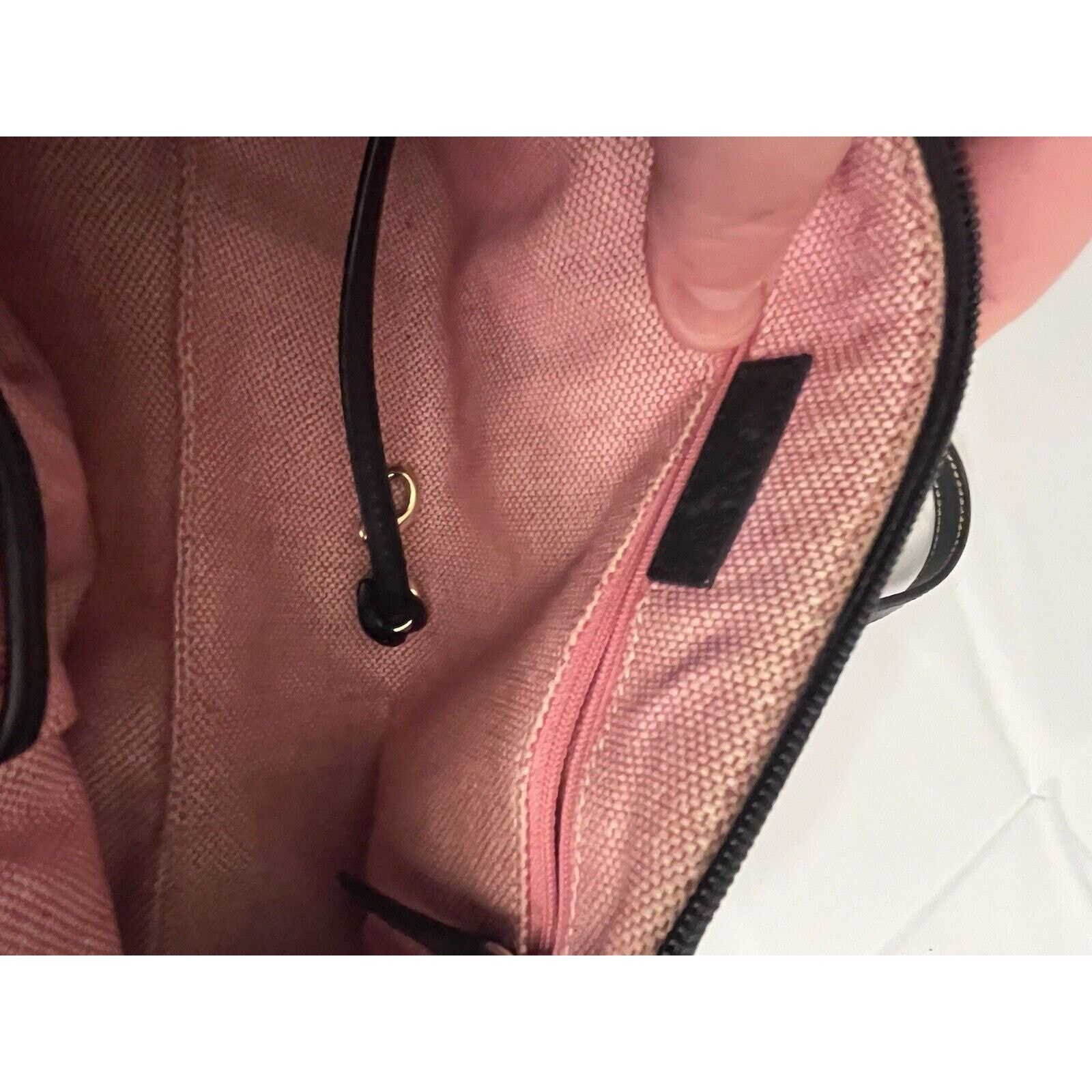 Dooney & Bourke Dooney & Bourke leather duck bag, purse, handbag Size ONE SIZE - 13 Thumbnail