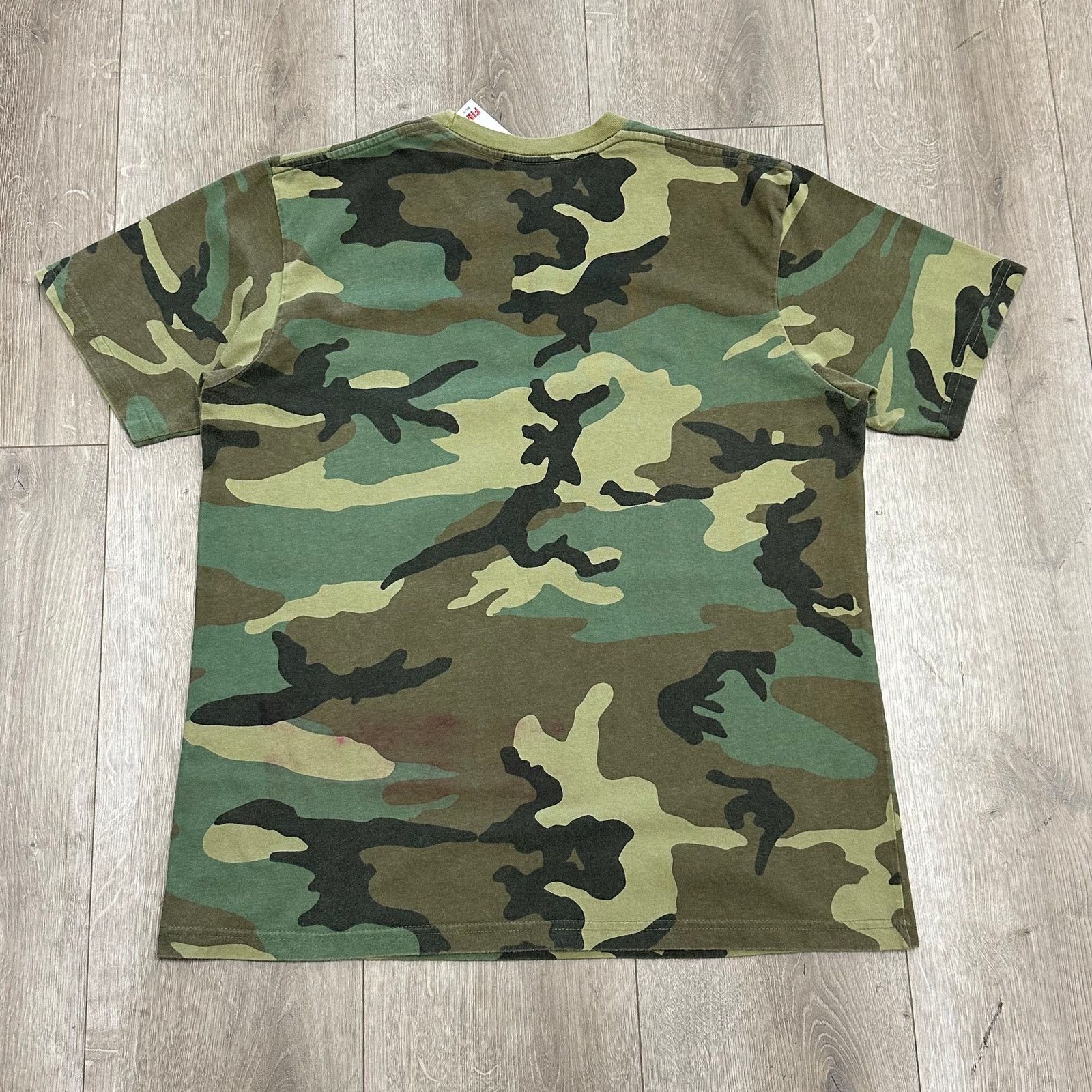 Supreme SS20 Supreme Naomi Campbell Tee T Shirt Woodland Camo Medium Size US M / EU 48-50 / 2 - 5 Thumbnail