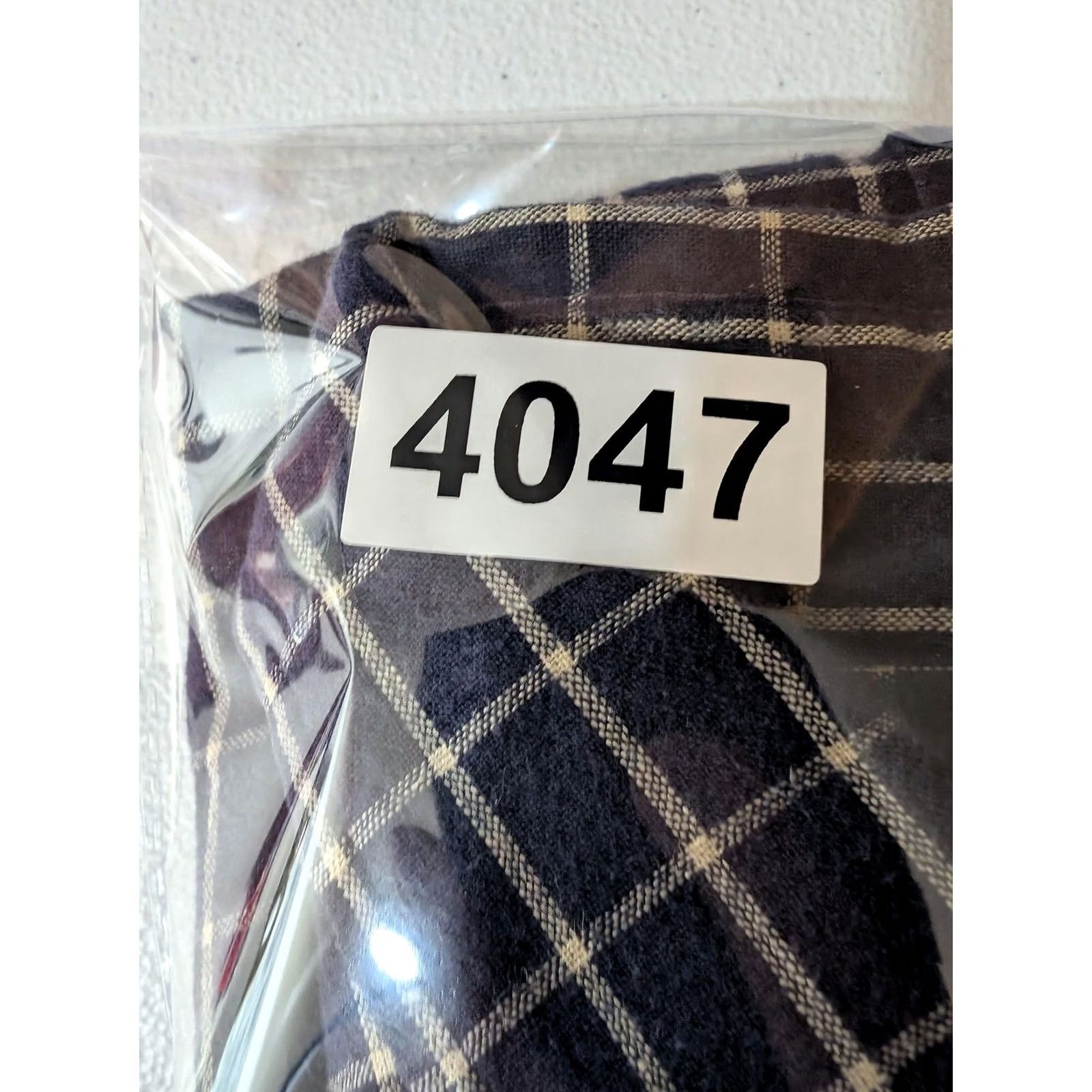 Ralph Lauren Ralph Lauren Blaire Shirt Mens Large Linen Blend Blue Plaid Long Sleeve Button-Up Casual Shirt Women? No. Size US L / EU 52-54 / 3 - 8 Thumbnail