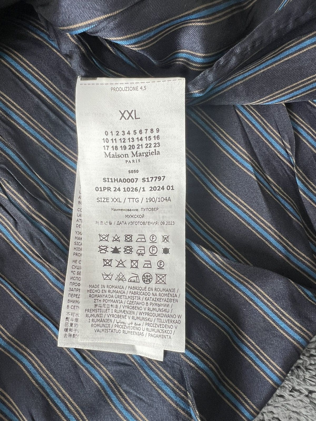 Maison Margiela Maison Margiela Distressed Sleeveless Vest Size US XXL / EU 58 / 5 - 4 Thumbnail