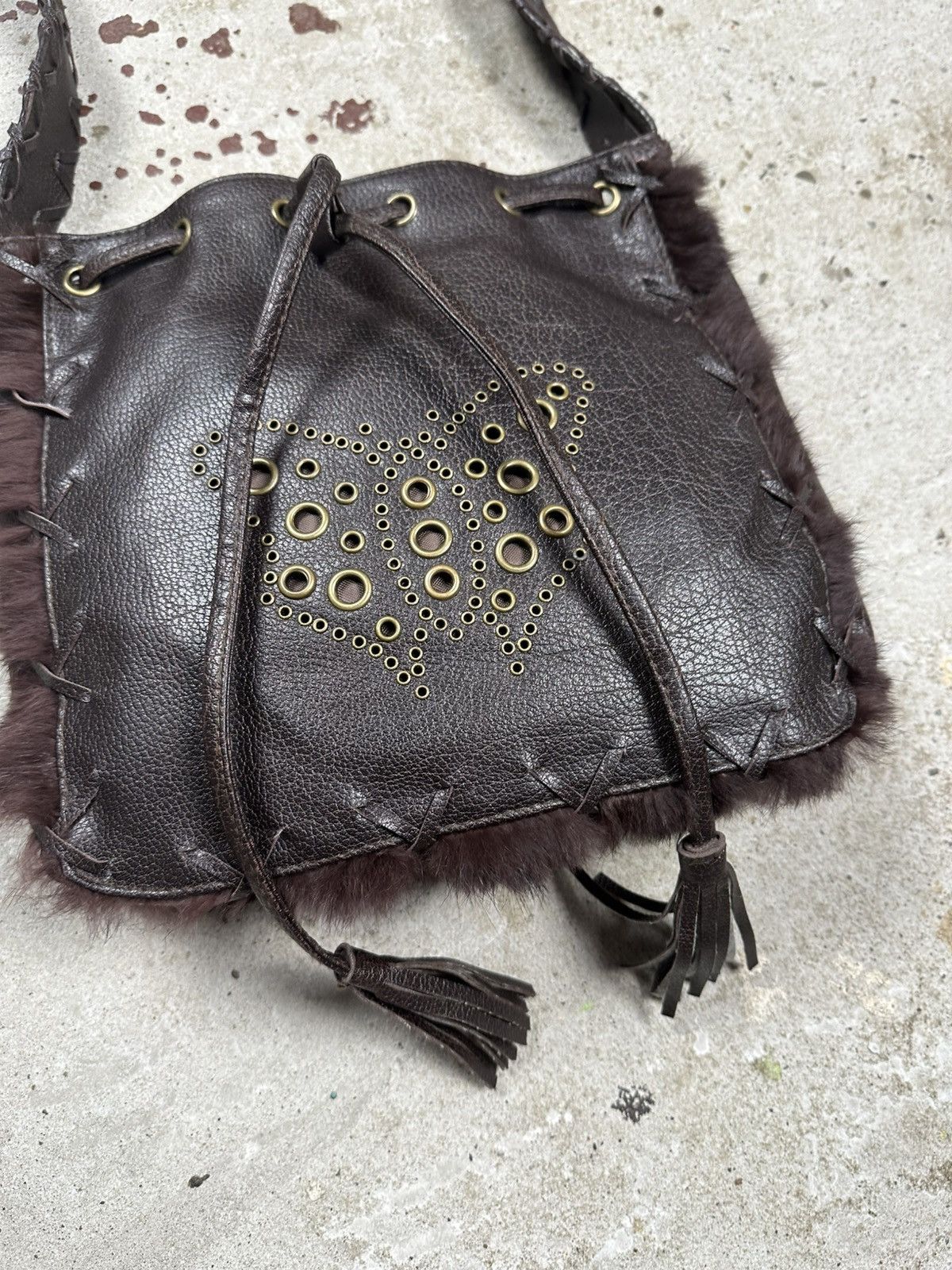 Japanese Brand Vintage Y2K Brown Butterfly Faux Fur Avant Garde Bag Size ONE SIZE - 4 Thumbnail
