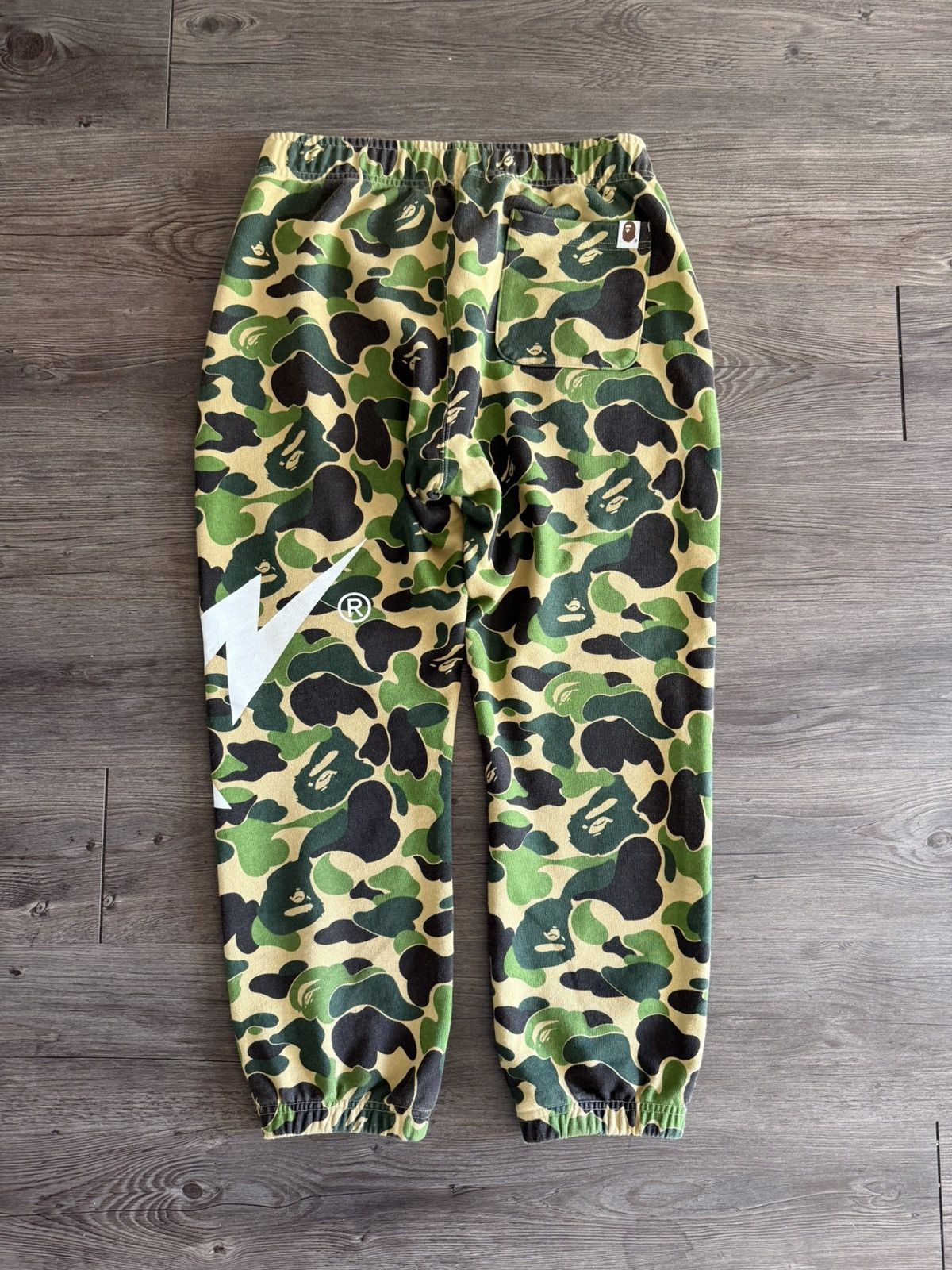 Bape BAPE ABC CAMO SWEATPANTS Size US 30 / EU 46 - 2 Thumbnail