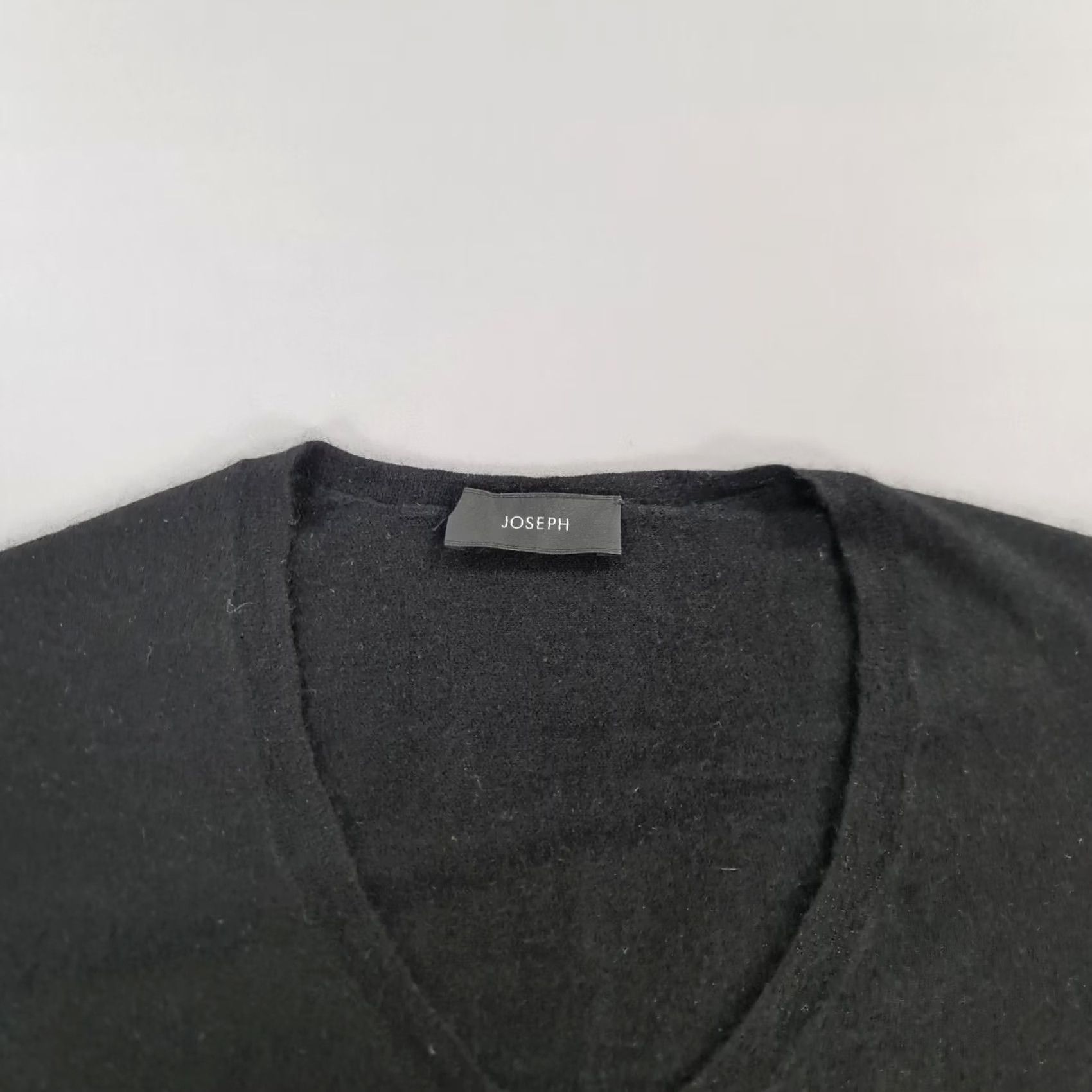 Joseph Joseph Jumper Black Large V-Neck Pullover Knit Cashmere Silk Mens Size US L / EU 52-54 / 3 - 2 Thumbnail