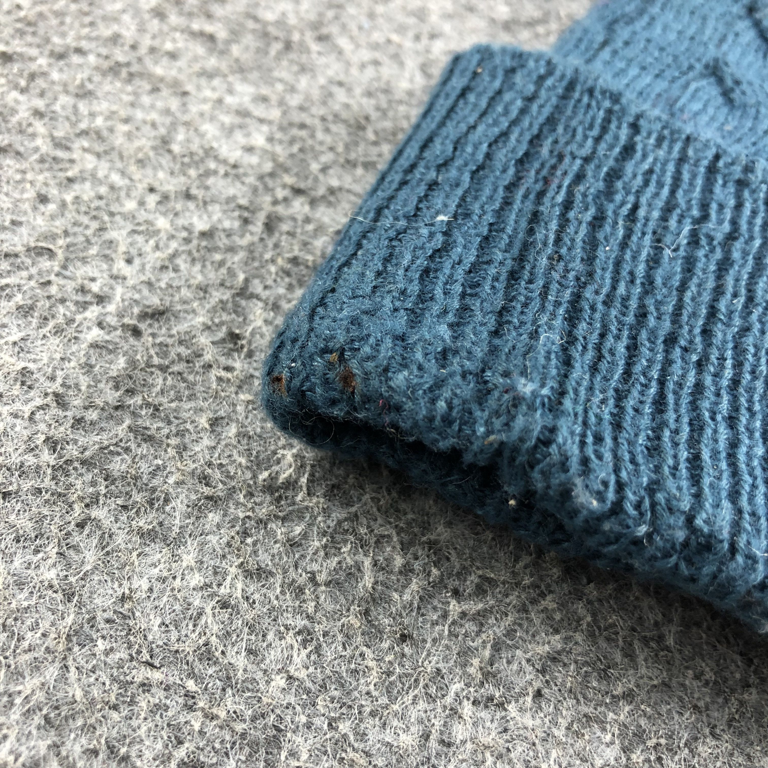 Vintage Unknown Cable Knit Beanie Snowcap Snow Hat Winter Hat B270 Size ONE SIZE - 7 Thumbnail