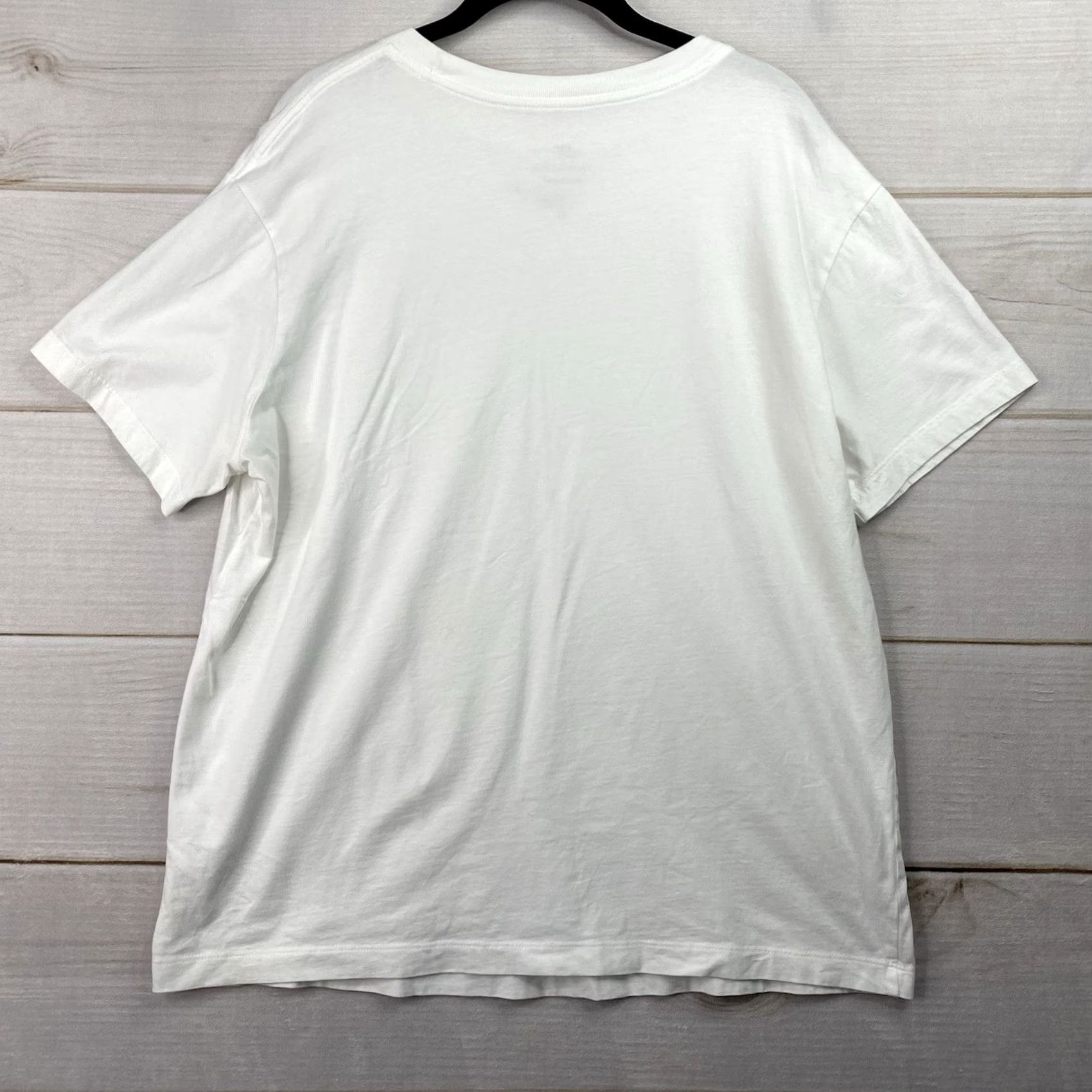 Nike Nike The Nike Tee Mens M White Loose Fit Center Swoosh Short Sleeve Cotton Gym Shirt Size US 31 - 6 Thumbnail