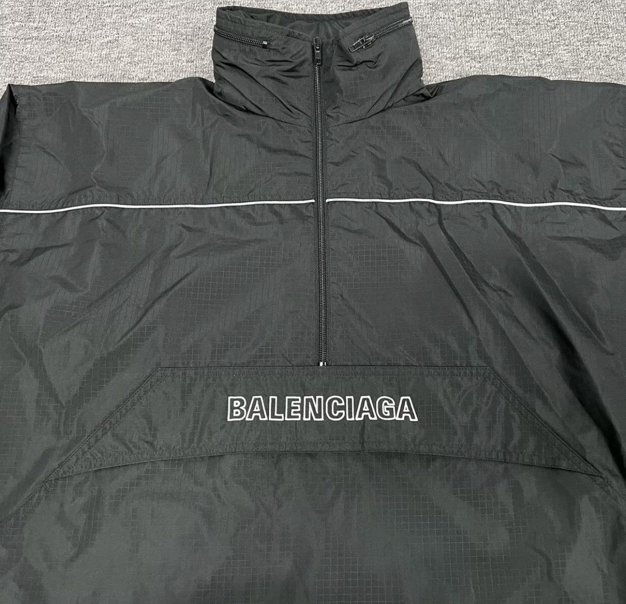 Balenciaga Balenciaga front and back embroidered logo half-zip jacket Size US S / EU 44-46 / 1 - 5 Thumbnail