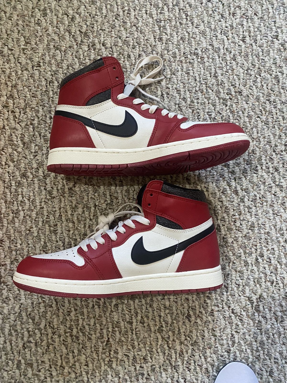 Jordan Brand Jordan 1 lost and found Size US 9.5 / EU 42-43 - 2 Thumbnail