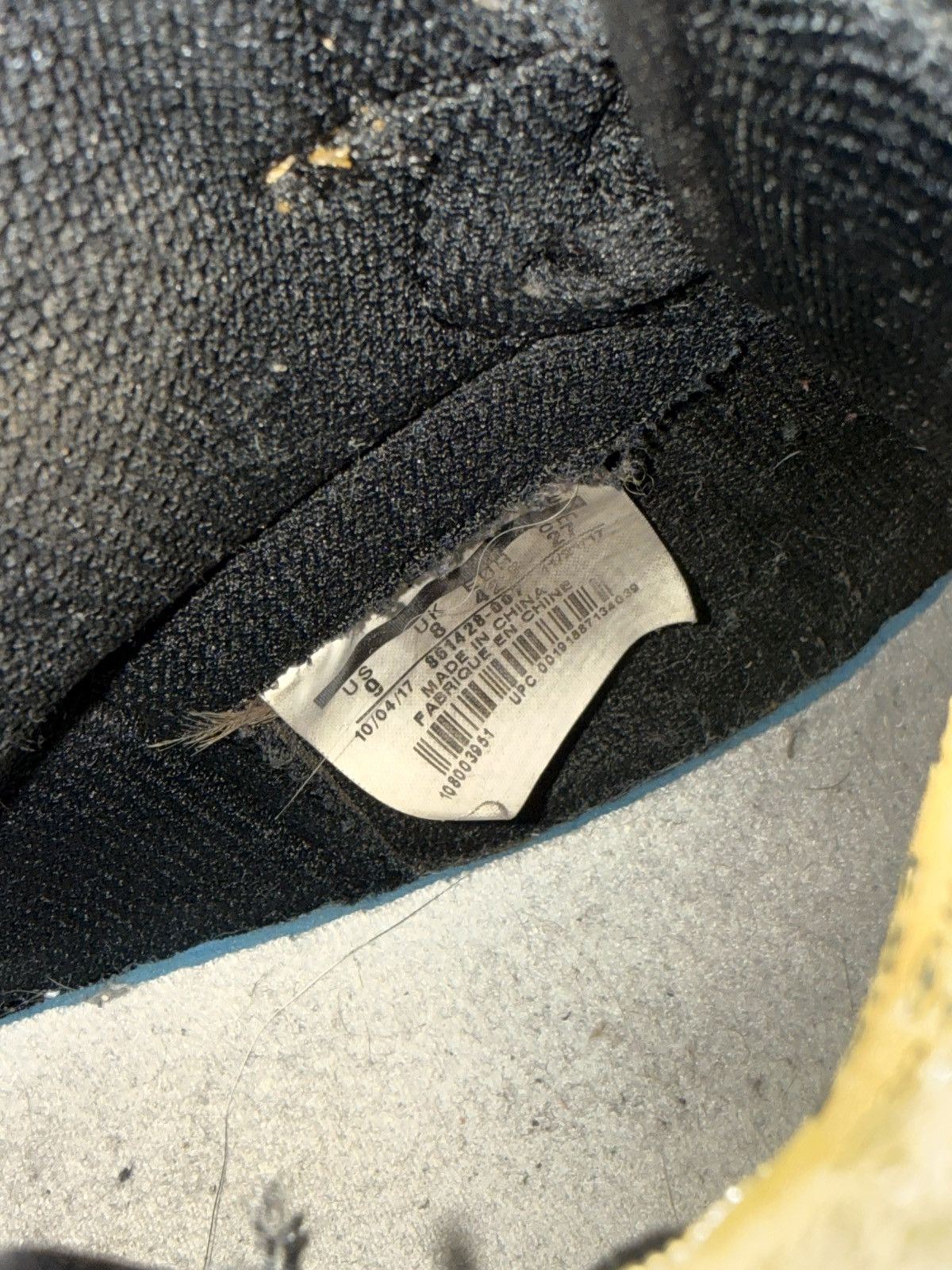 Jordan Brand Used Jordan 1 Gold Toes Size US 9 / EU 42 - 14 Thumbnail