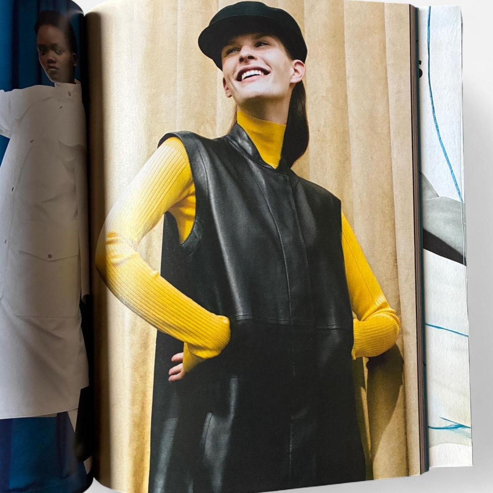 Hermes × Maison Margiela Hermès Le Monde magazine d'Hermès 2020 biannual collection Size ONE SIZE - 3 Thumbnail