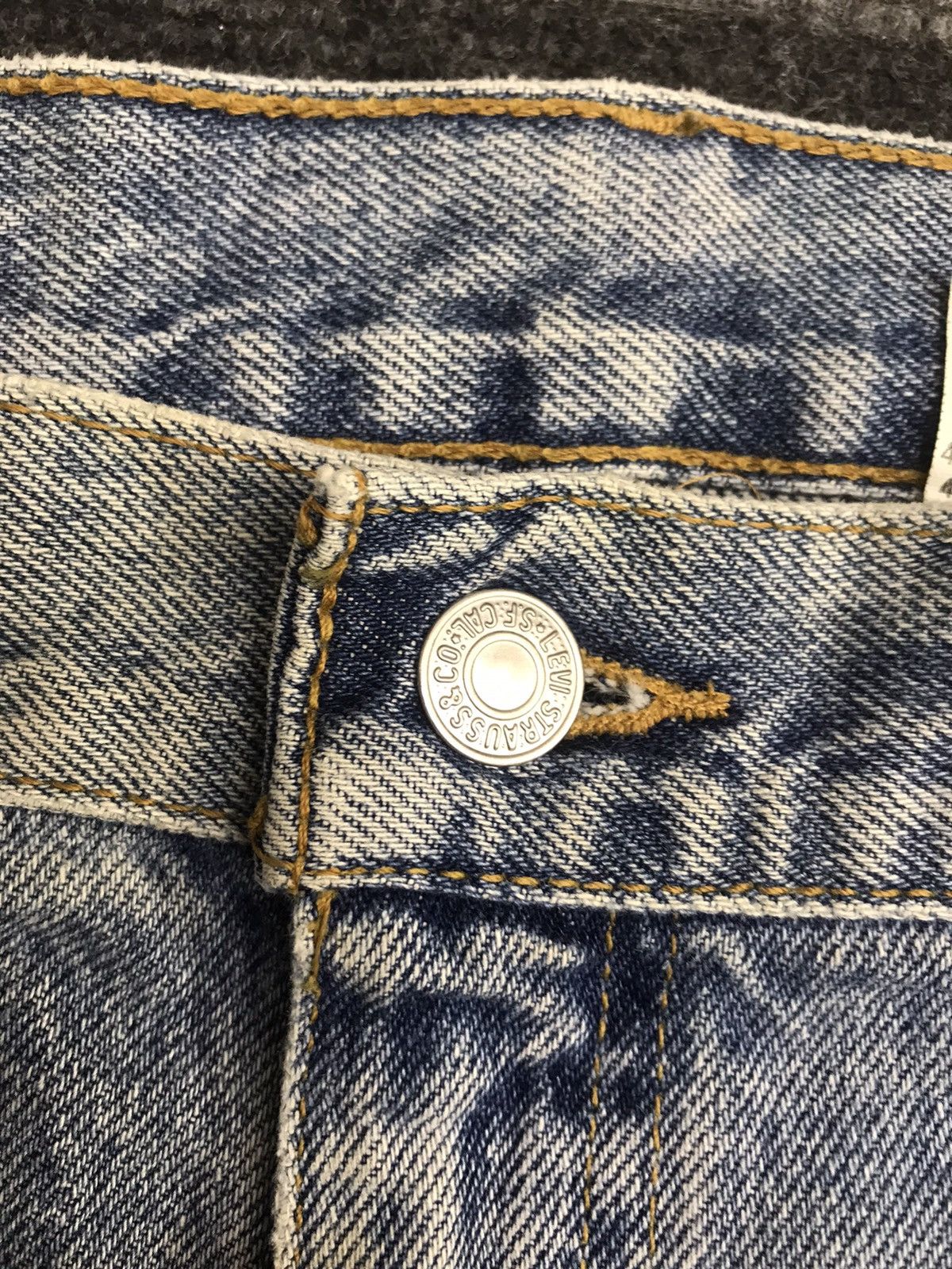 Levi's Flare🔥Vintage Levis 517 Medium Wash Jeans F7 Size US 35 - 8 Thumbnail
