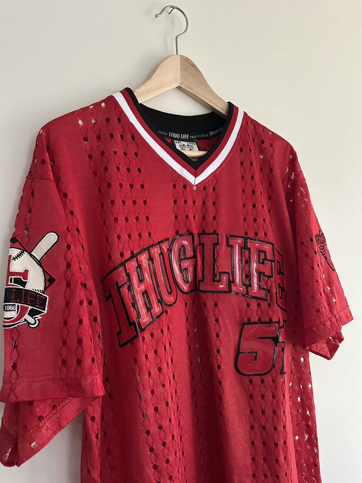 Other Revolution 90s 2Pac Thug Life Jersey 51 Large Old School Rap Size US L / EU 52-54 / 3 - 7 Thumbnail