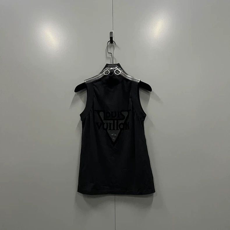 Louis Vuitton Louis Vuitton Black flocked logo vest Size US M / EU 48-50 / 2 - 1 Thumbnail