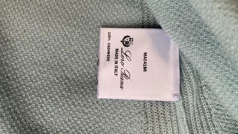 Loro Piana Loro Piana V-neck cashmere sweater 2504-Nextarrow Size M / US 6-8 / IT 42-44 - 1 Thumbnail