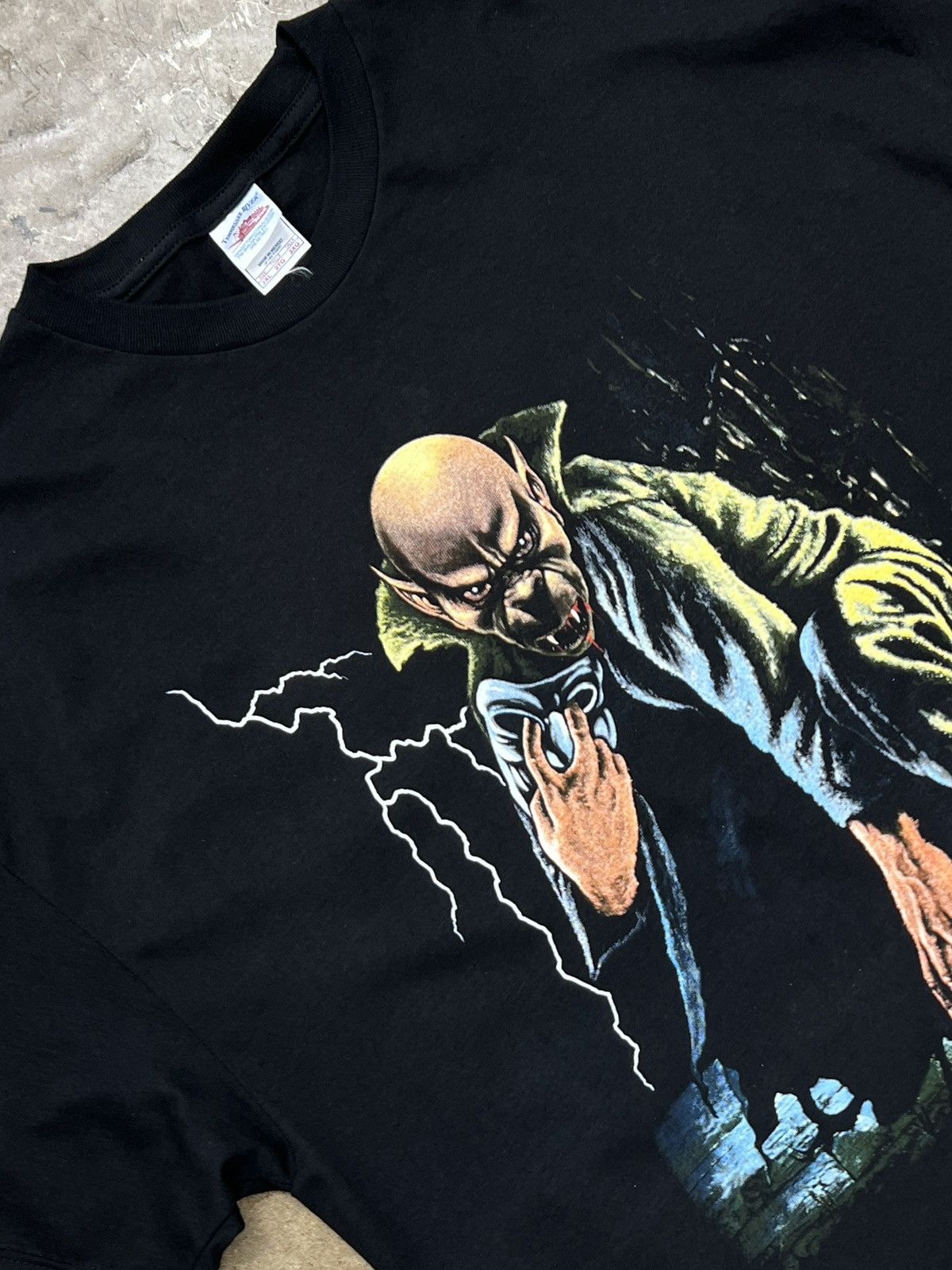 Vintage Vintage Nosferatu Vampire Lightning Tennessee River 2XL Size US XXL / EU 58 / 5 - 1 Thumbnail
